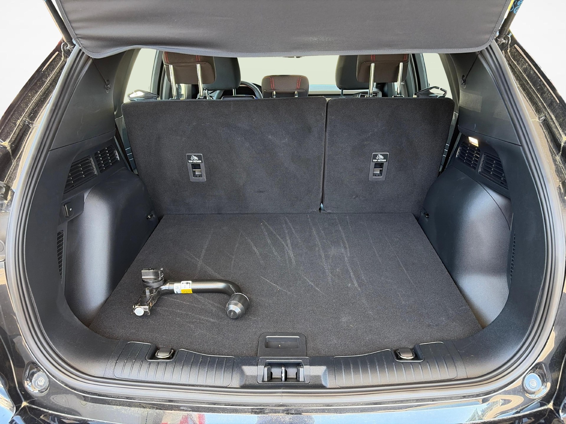 FORD Kuga 2.0 EcoBlue ST-Line-image-18