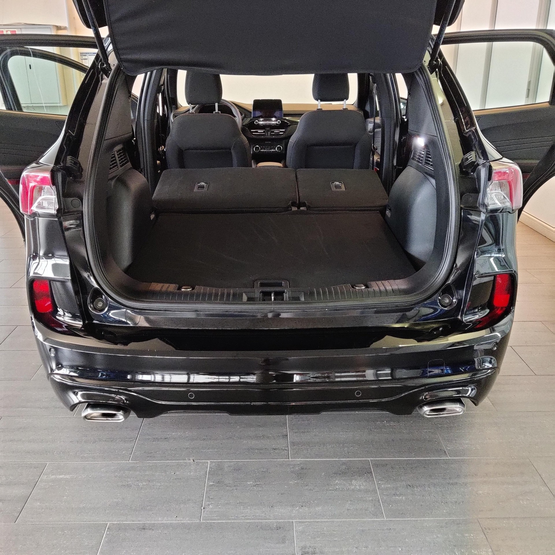 FORD Kuga 2.0 EcoBlue ST-Line-image-20