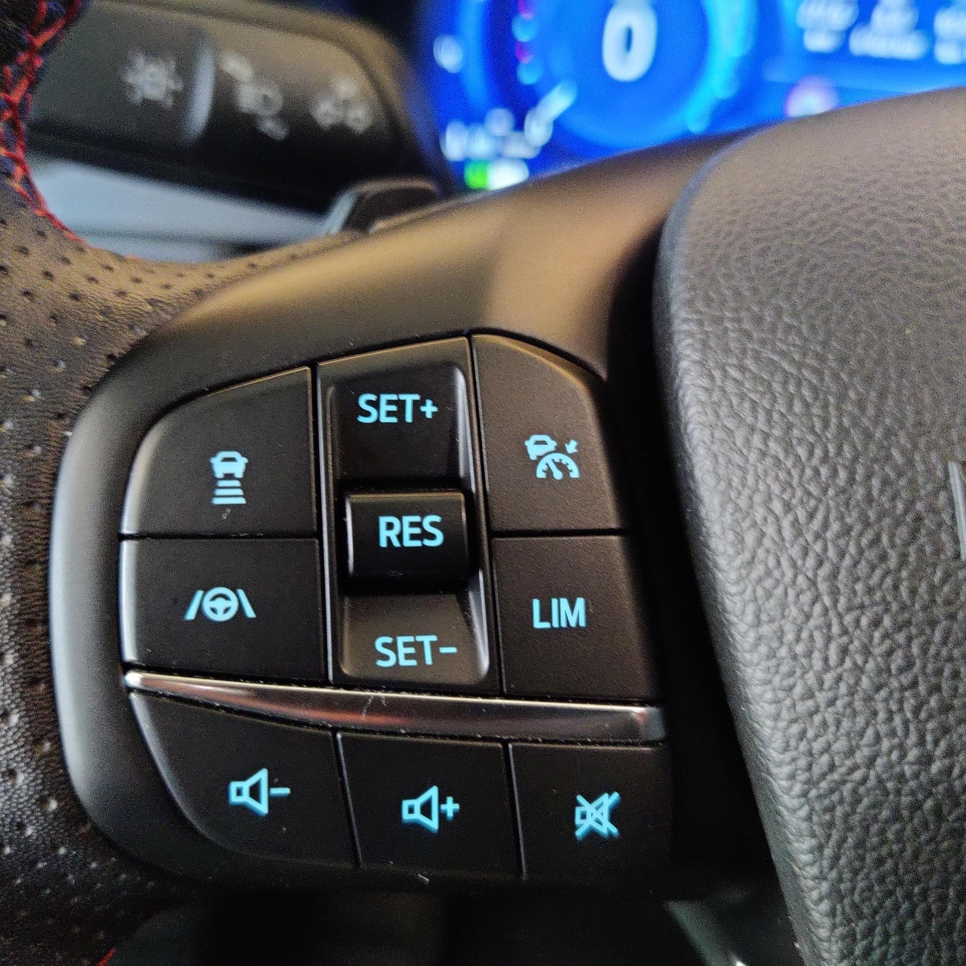 FORD Kuga 2.0 EcoBlue ST-Line-image-13