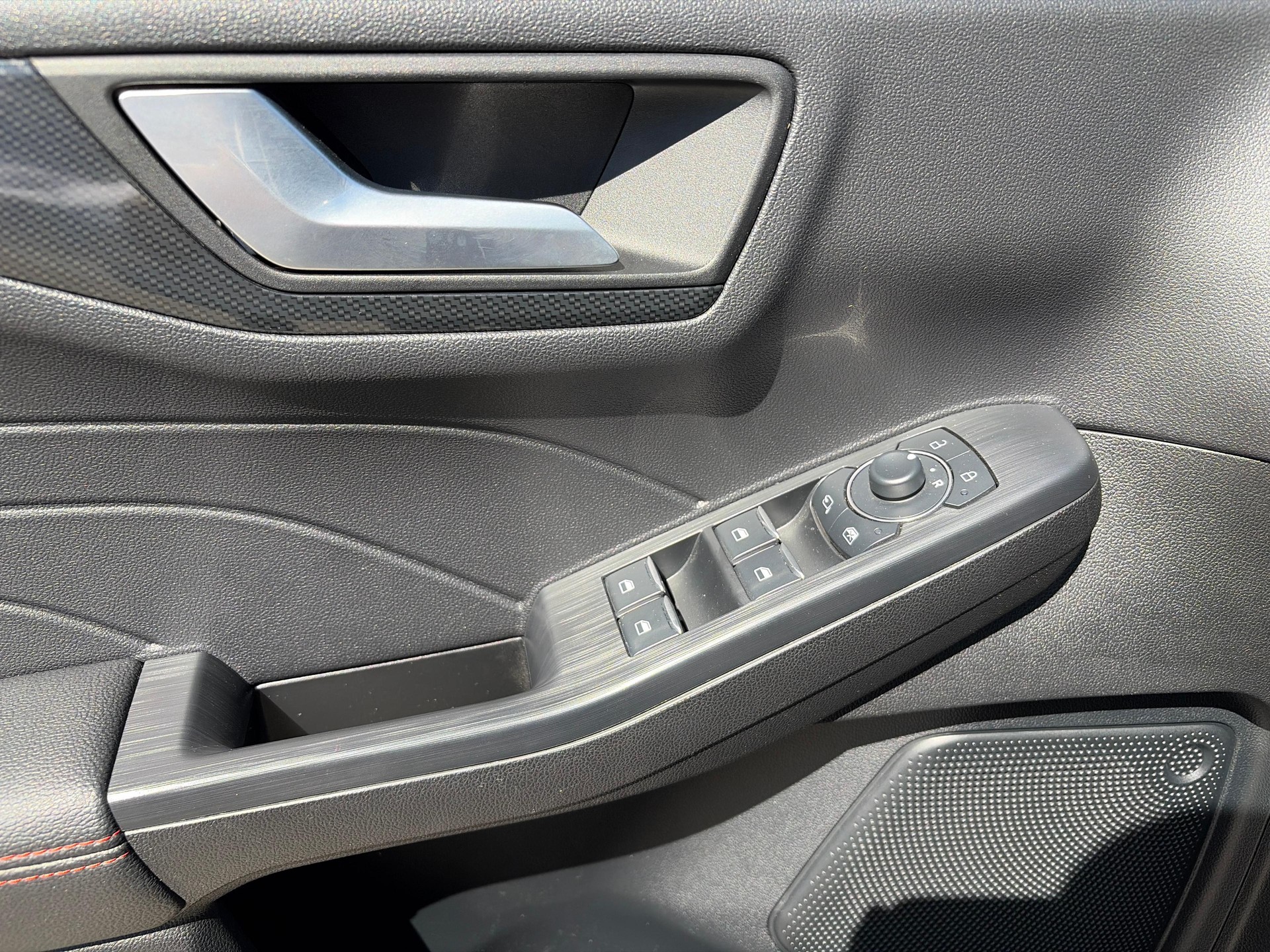 FORD Kuga 2.0 EcoBlue ST-Line-image-9