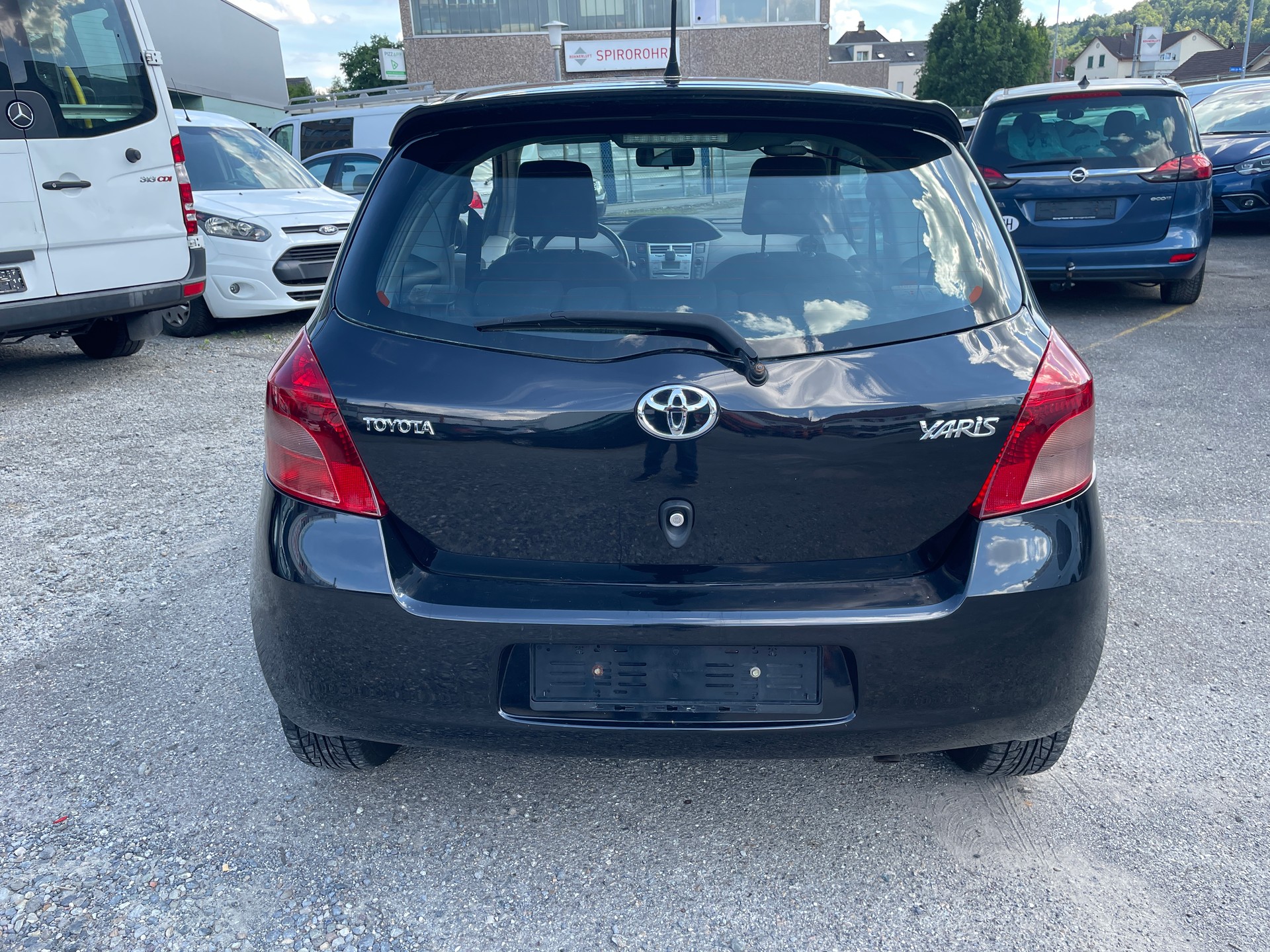 TOYOTA Yaris 1.3 Chic-image-5