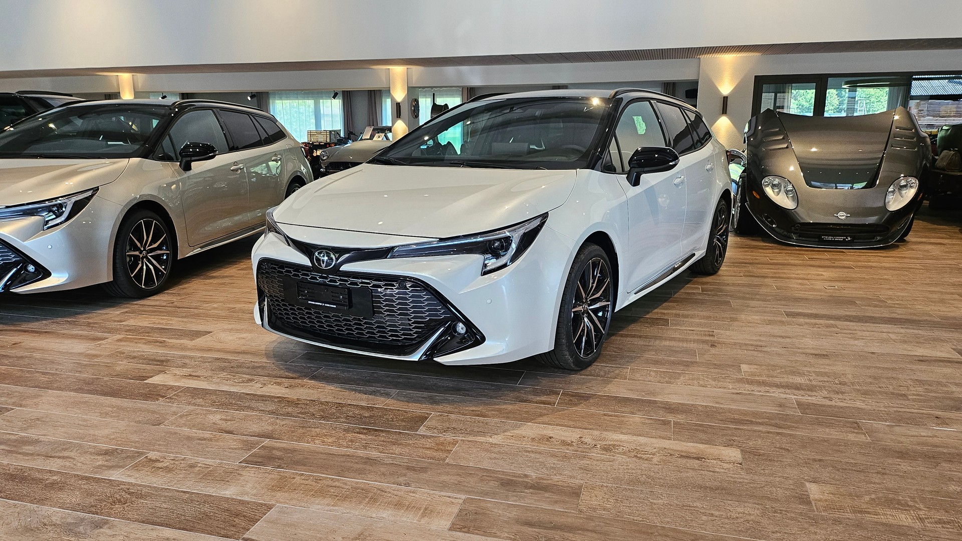 TOYOTA Corolla Touring Sports 2.0 HSD GR Sport e-CVT