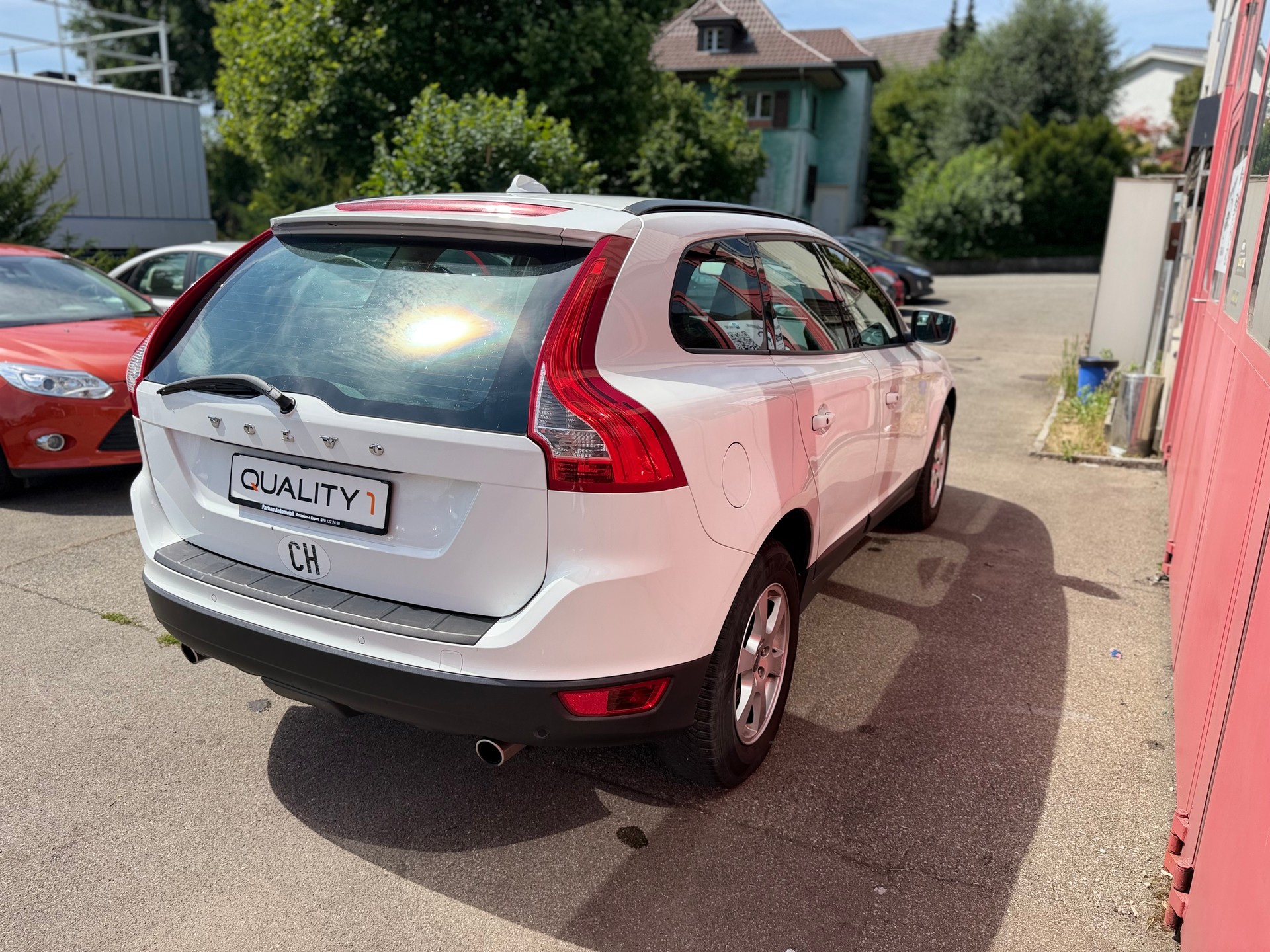 VOLVO XC60 D3 AWD Kinetic Geartronic-image-5
