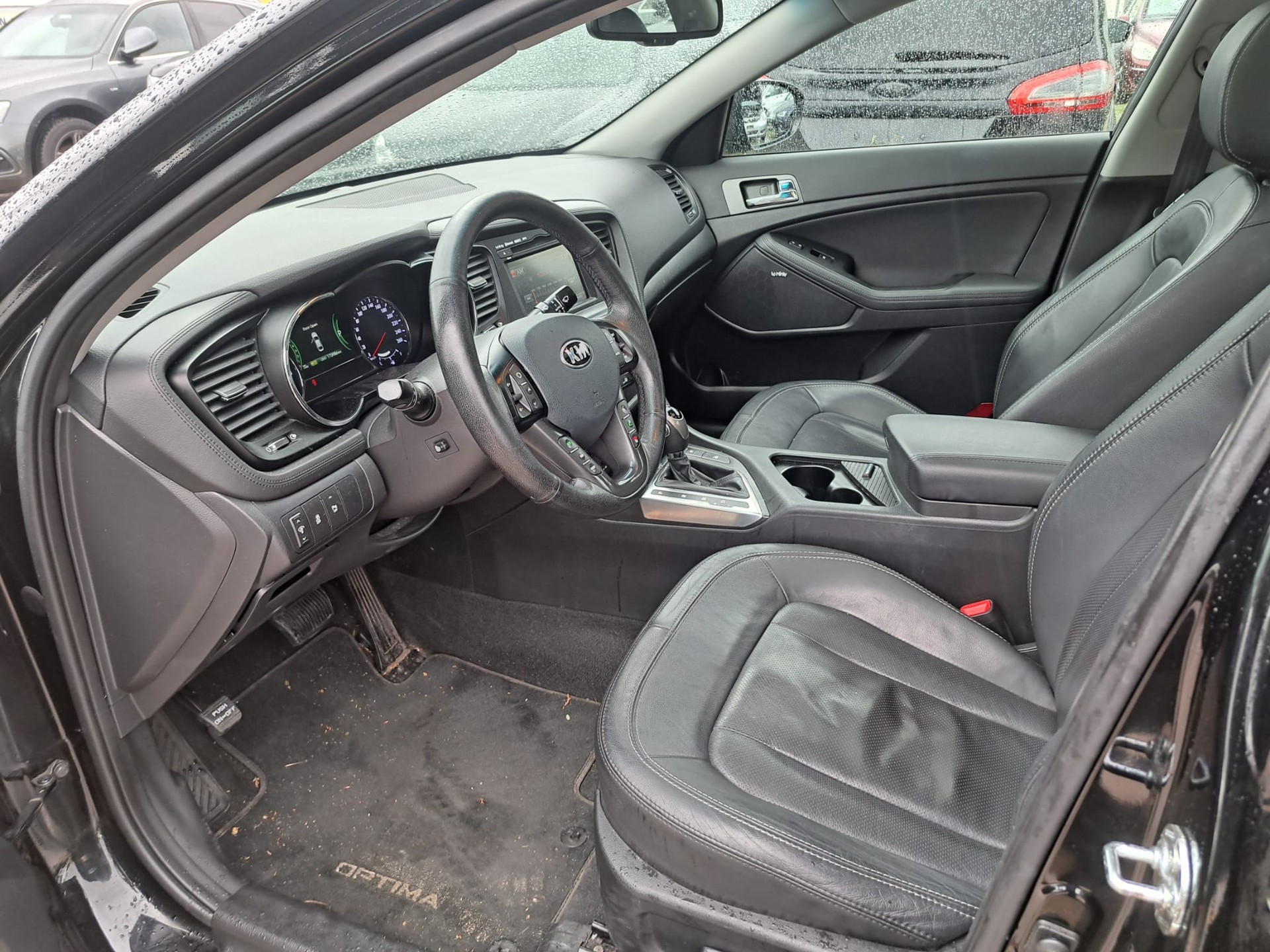 KIA Optima 2.0 CVVT Hybrid Automatic-image-8