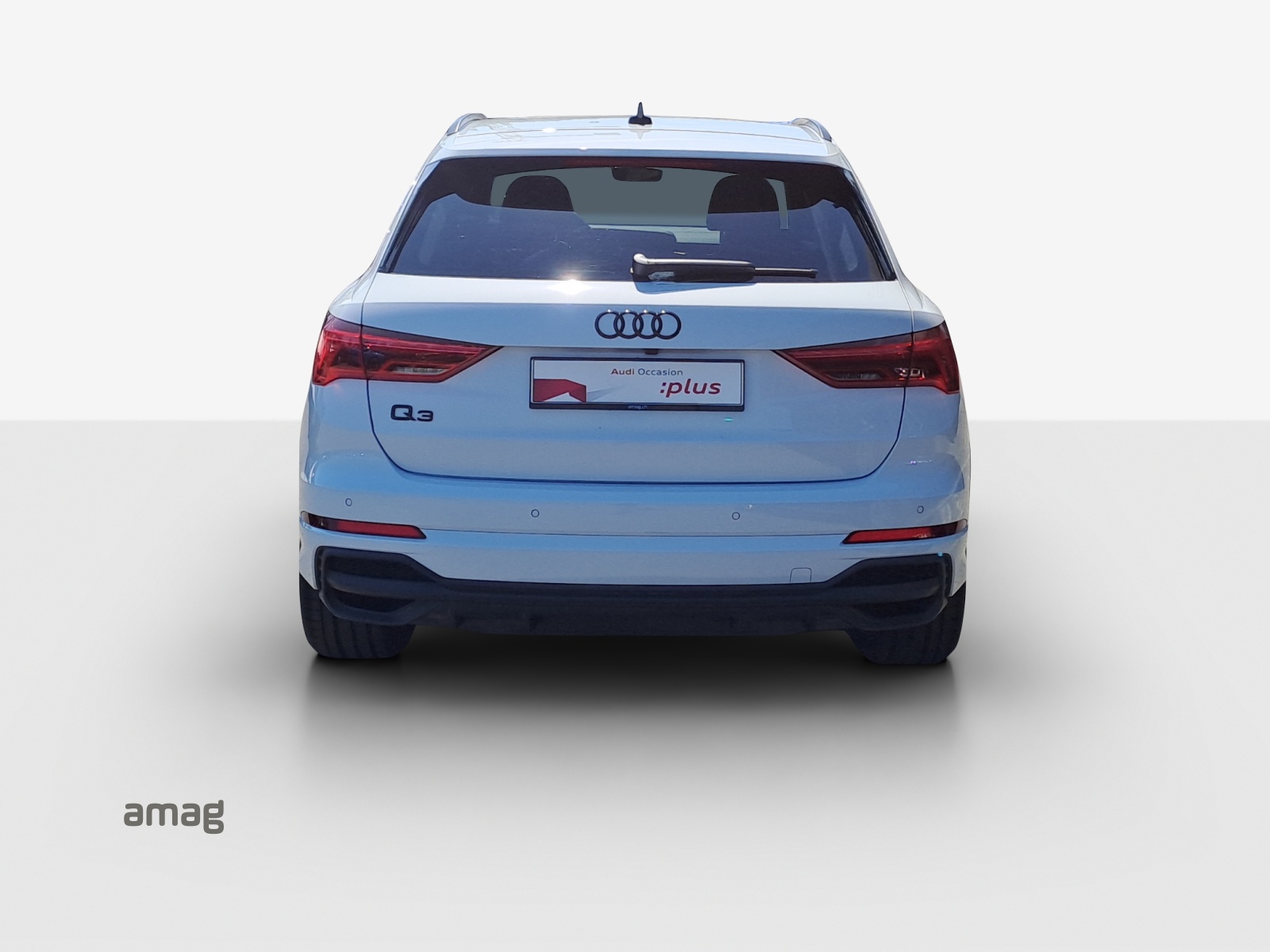 AUDI Q3 35 TFSI S line Attraction S-tronic-showroom-element-3
