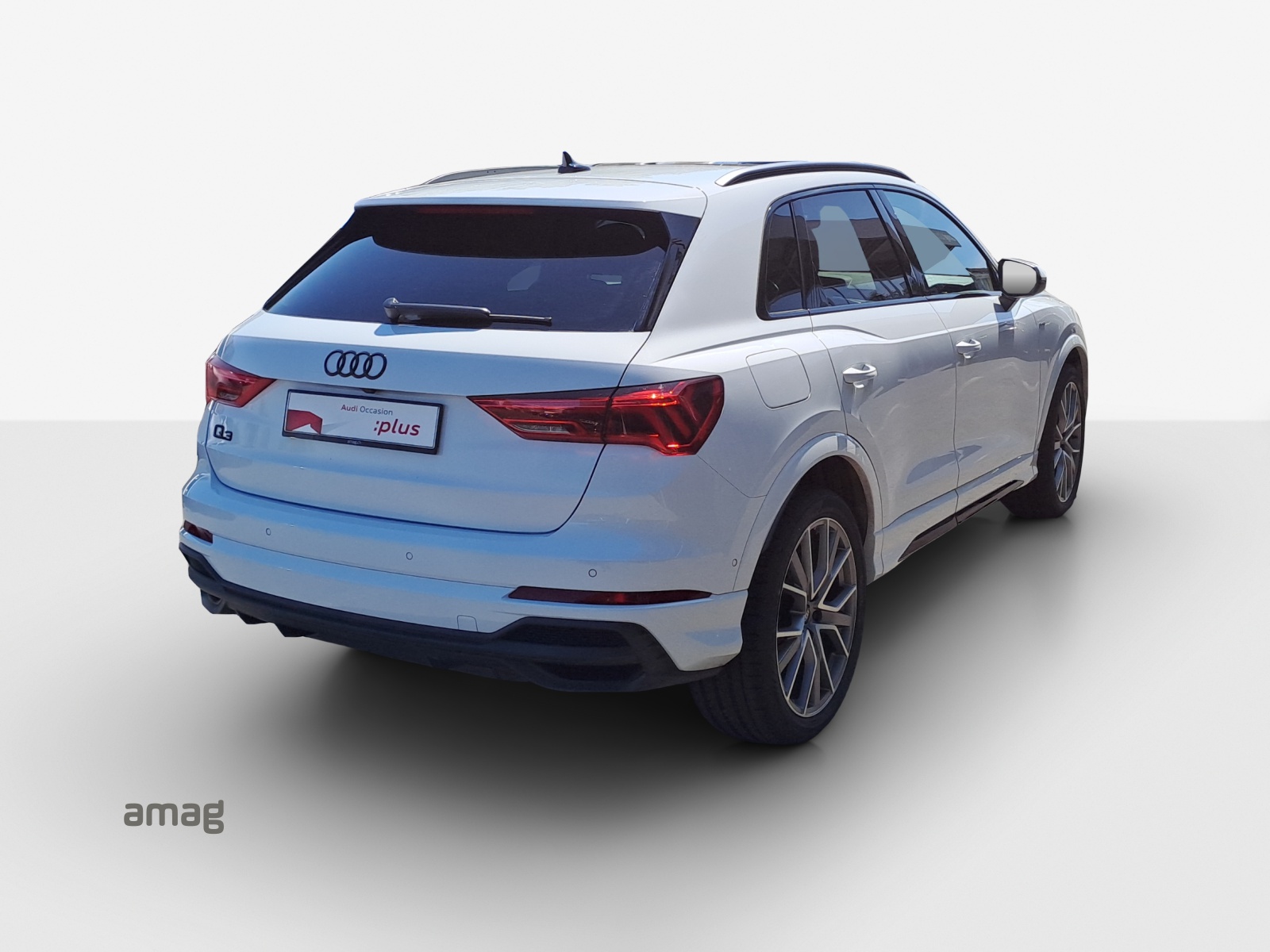 AUDI Q3 35 TFSI S line Attraction S-tronic-image-4