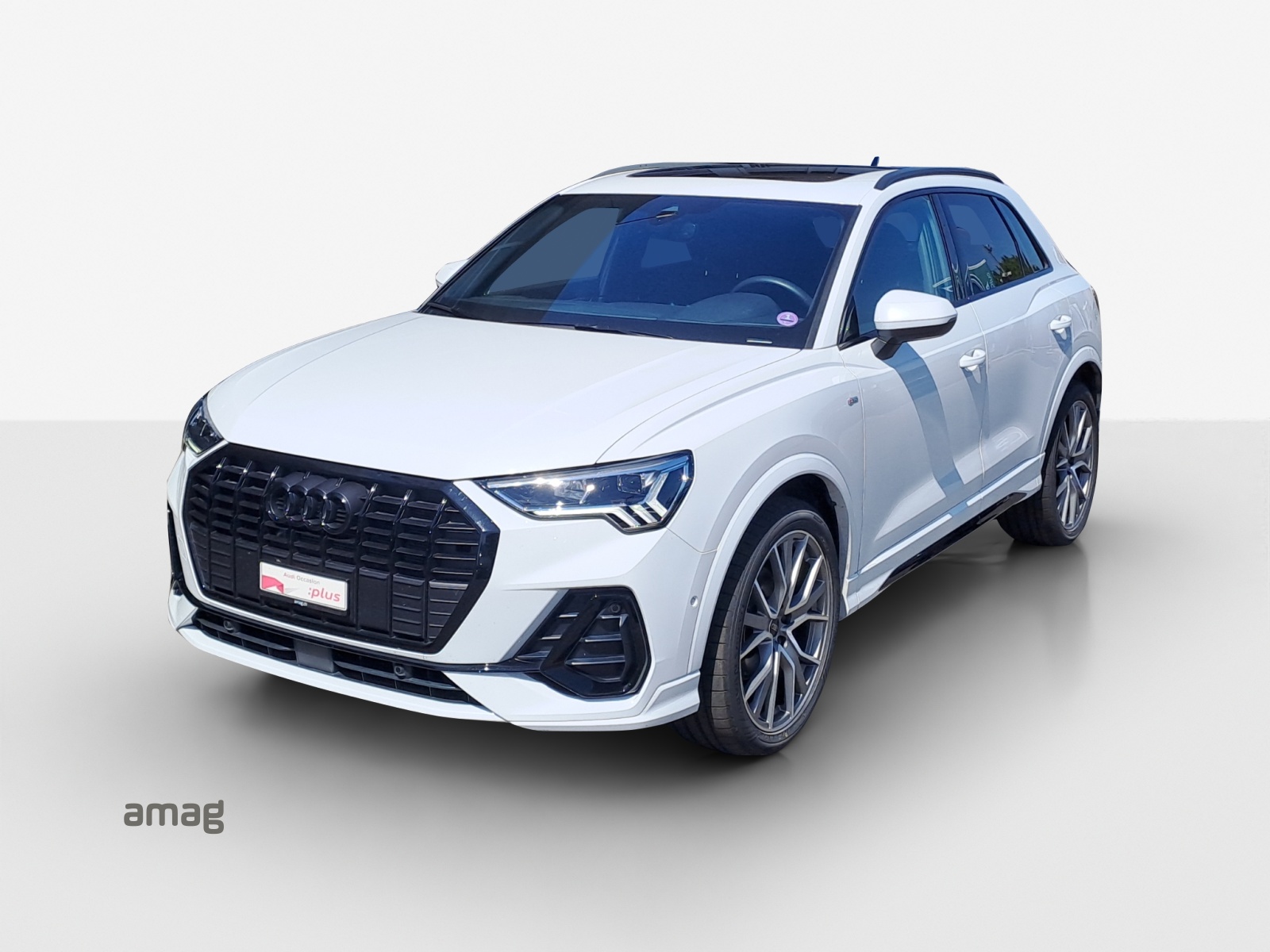 AUDI Q3 35 TFSI S line Attraction S-tronic-image-0