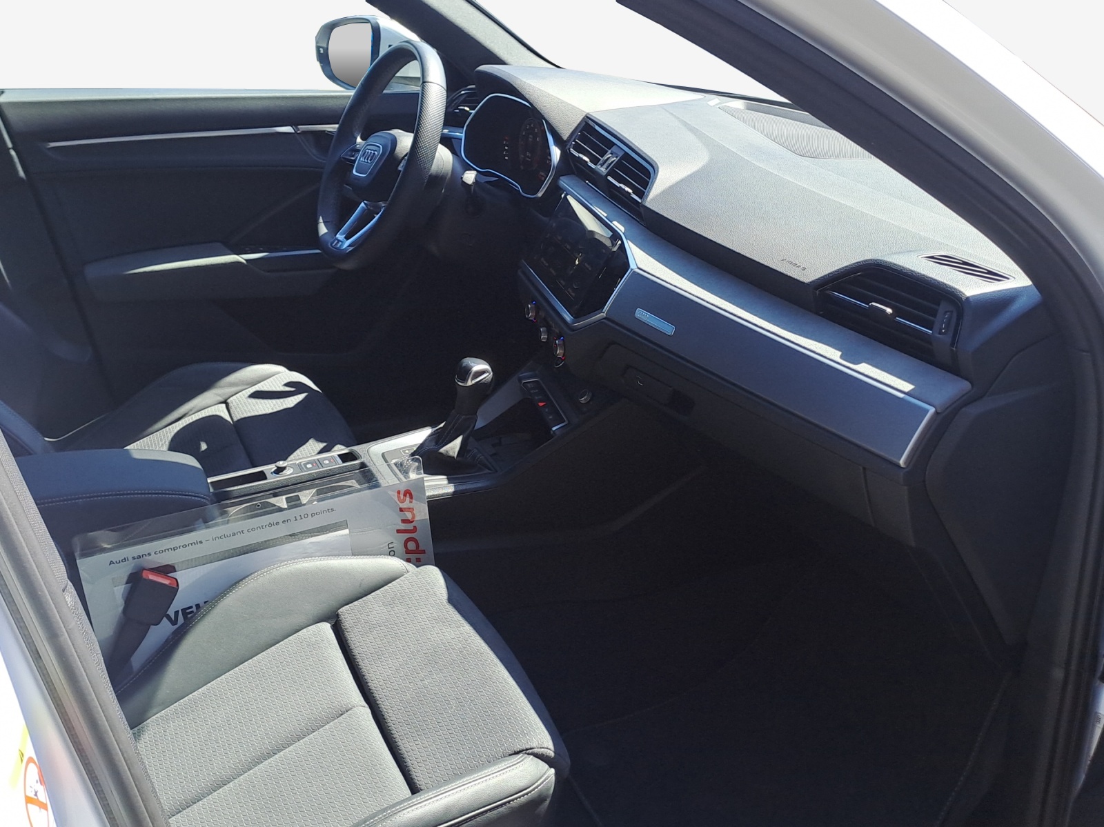 AUDI Q3 35 TFSI S line Attraction S-tronic-image-13