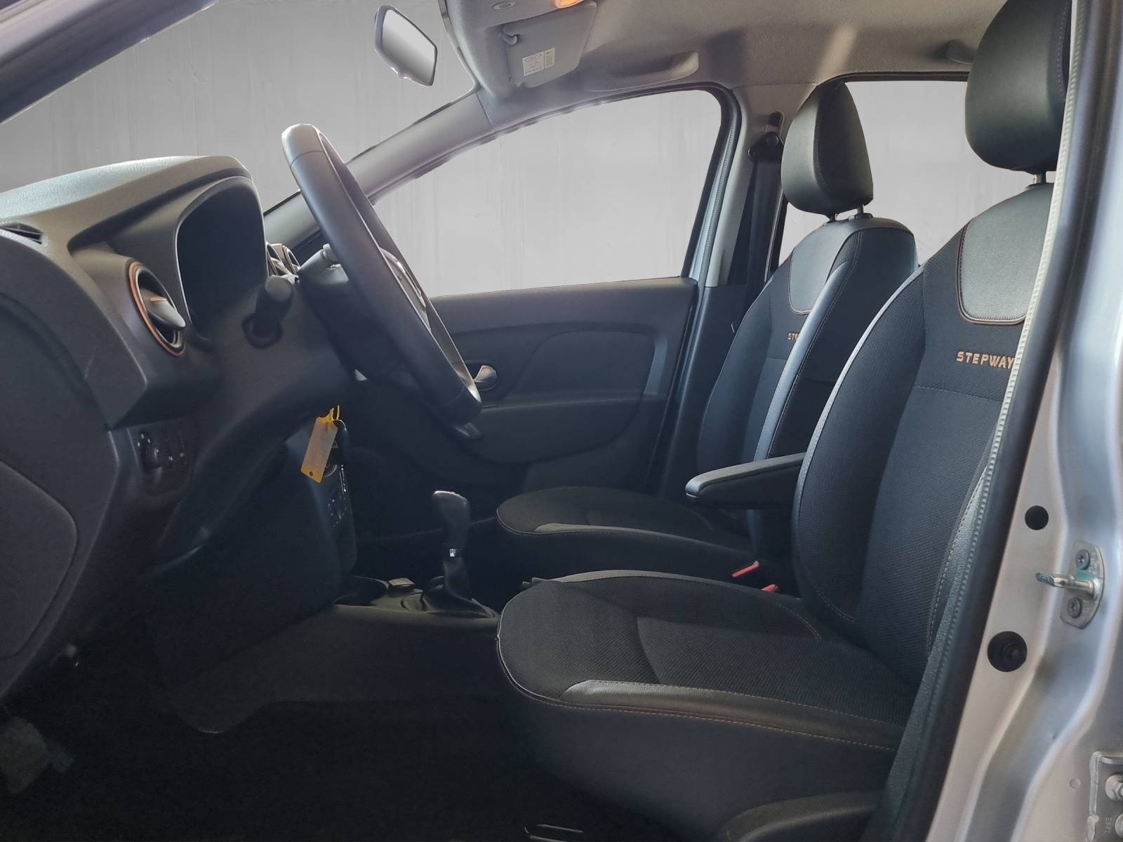 DACIA Sandero 0.9 TCe Stepway Unlimited-image-6