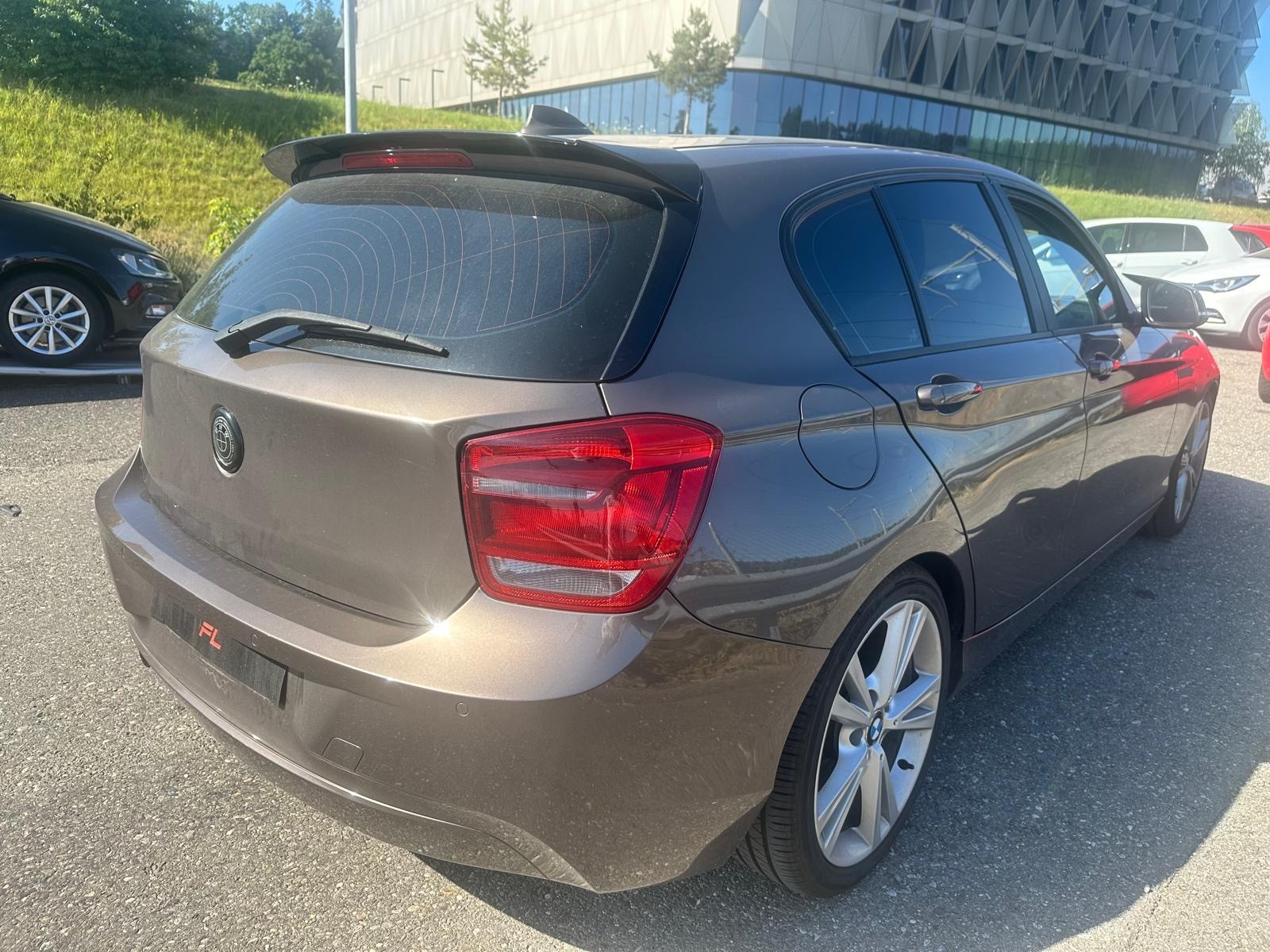 BMW 116i Steptronic-image-3