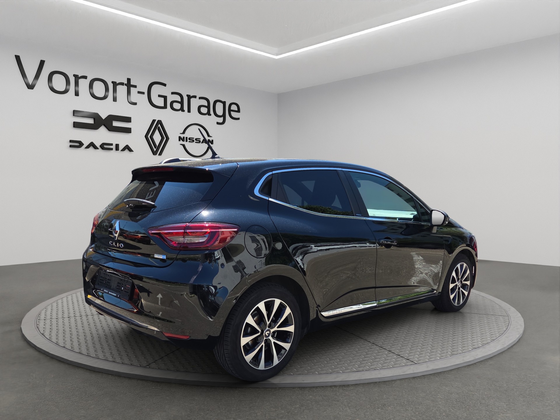 RENAULT Clio 1.6 E-Tech Zen-image-4