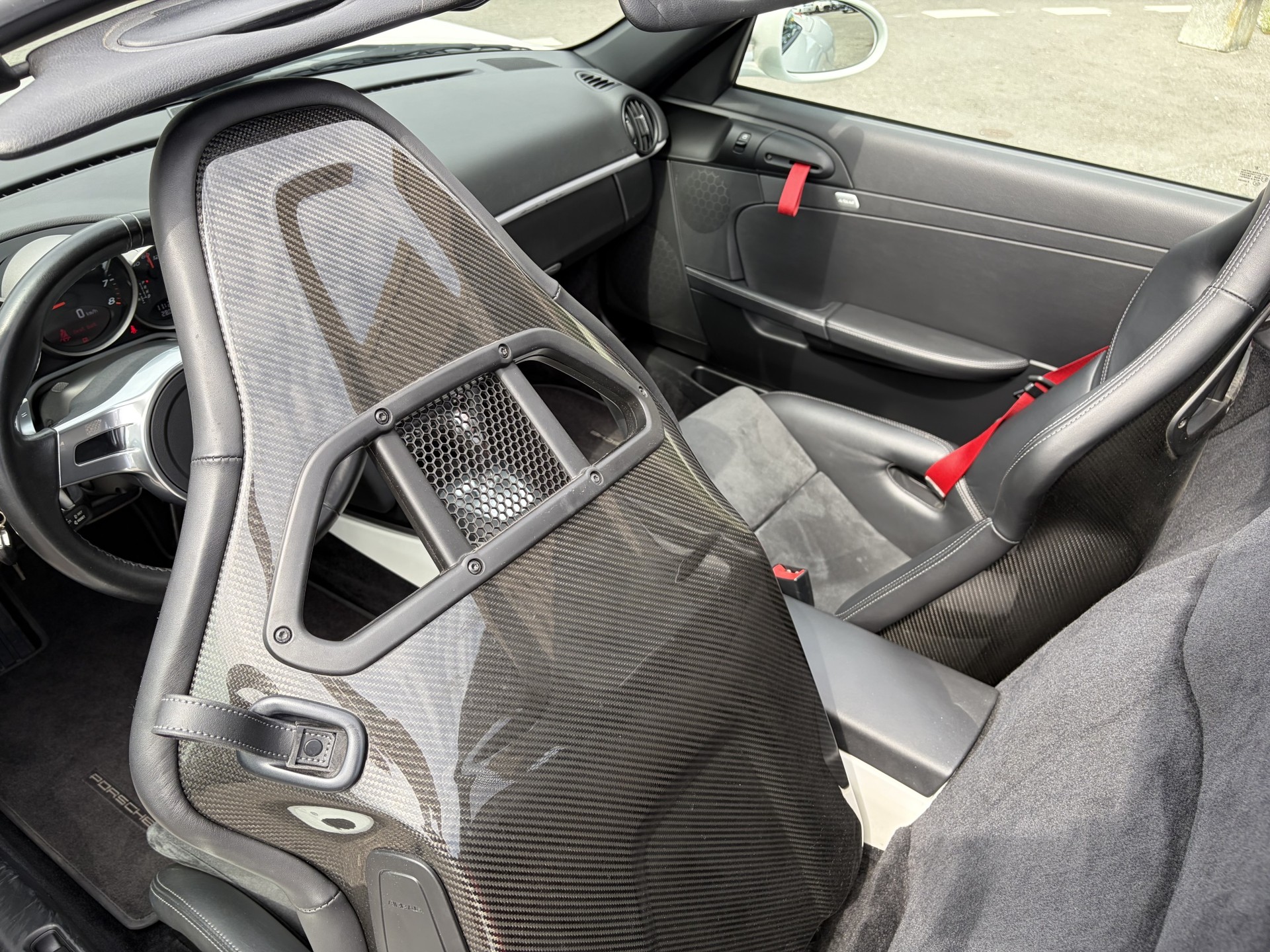 PORSCHE Boxster 3.4 Spyder PDK-image-12