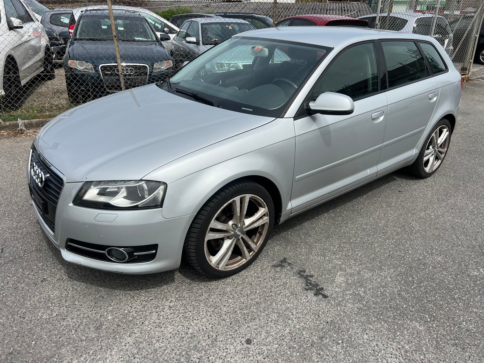 AUDI A3 Sportback 1.8 TFSI Attraction quattro-image-0