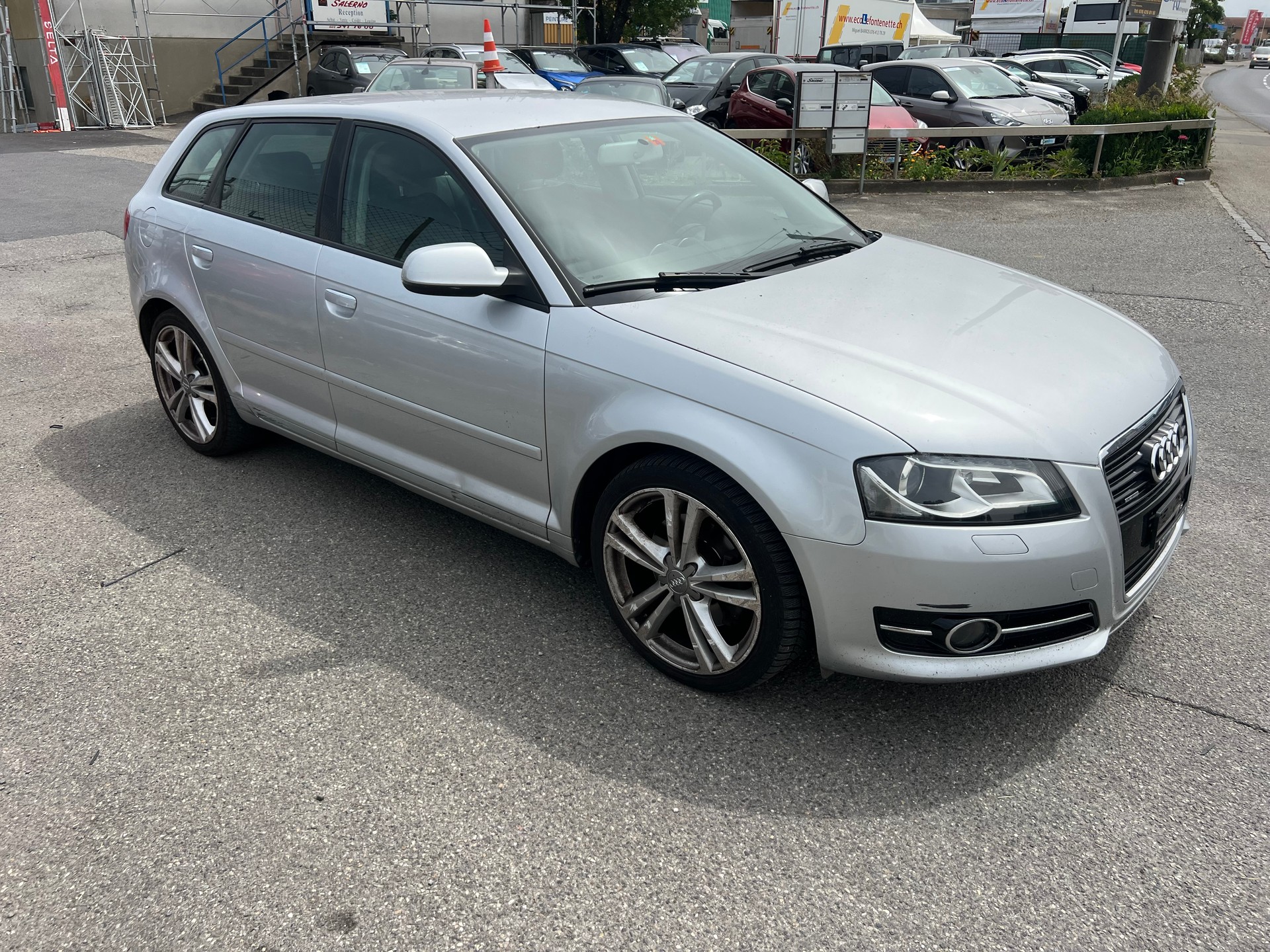 AUDI A3 Sportback 1.8 TFSI Attraction quattro-image-7