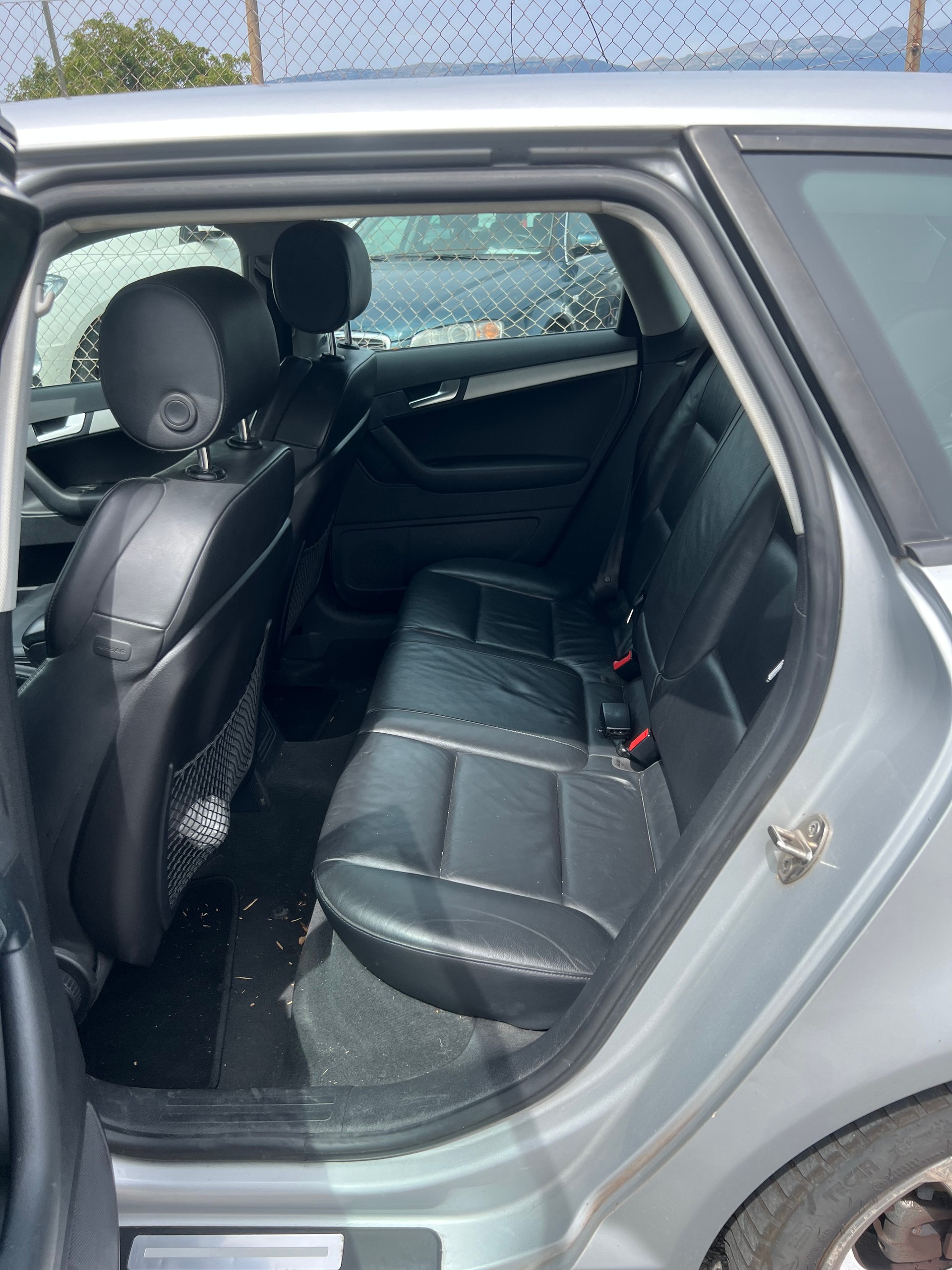 AUDI A3 Sportback 1.8 TFSI Attraction quattro-image-13