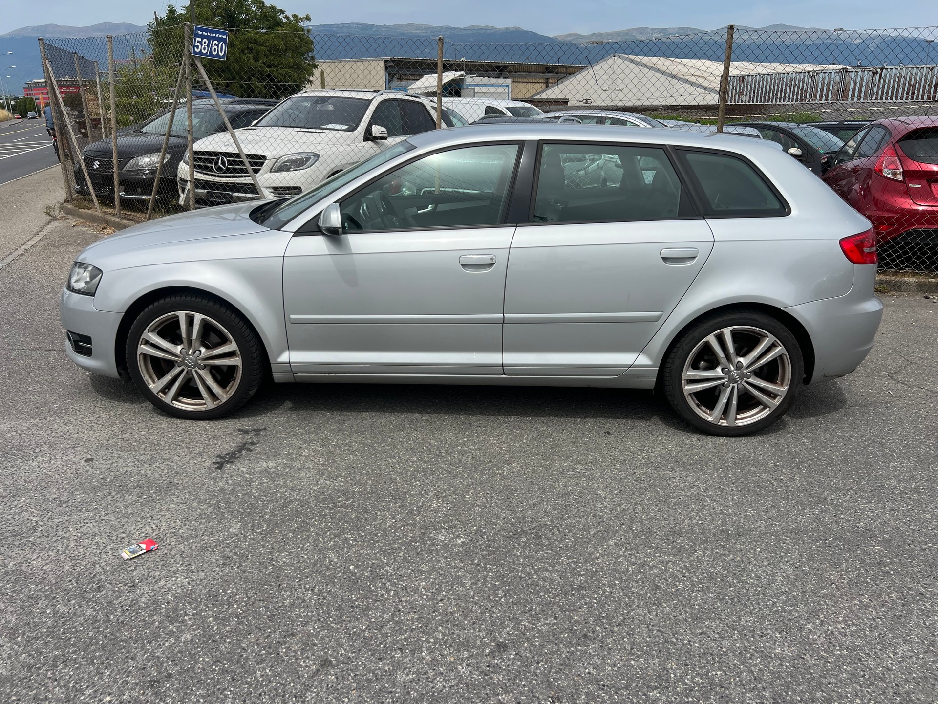 AUDI A3 Sportback 1.8 TFSI Attraction quattro-image-2