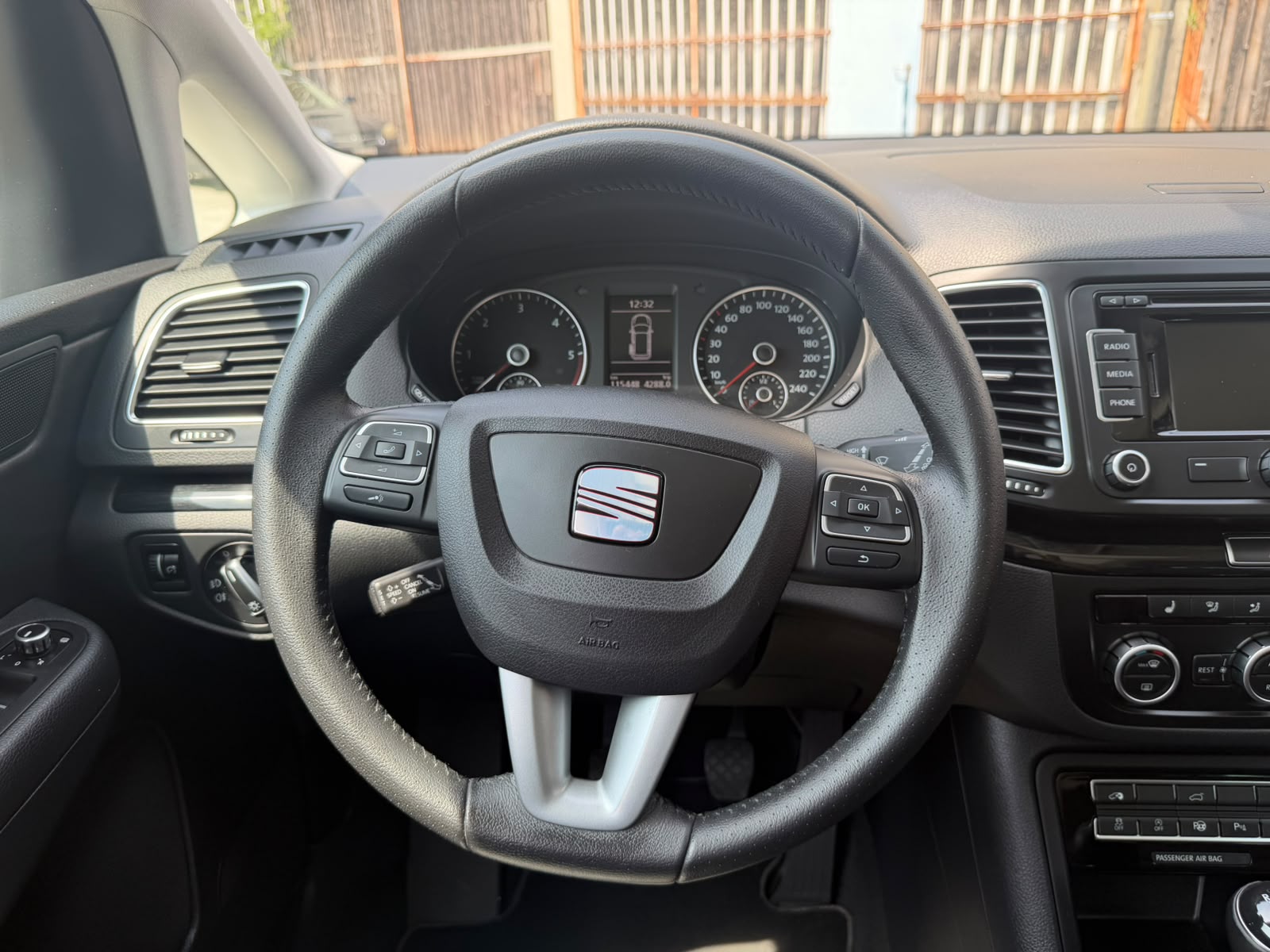 SEAT Alhambra 2.0 TDI Style 4x4-image-18