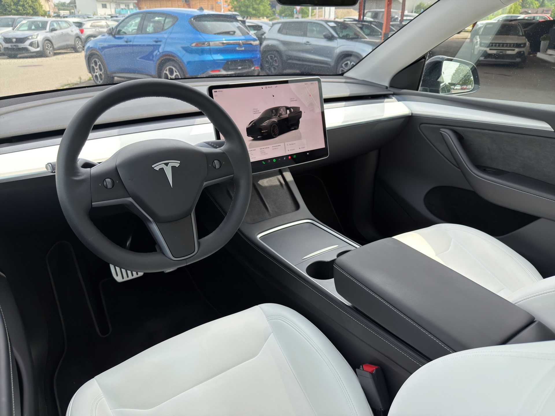 TESLA Model Y Performance D Premium White Interior SOC 95.5-image-49