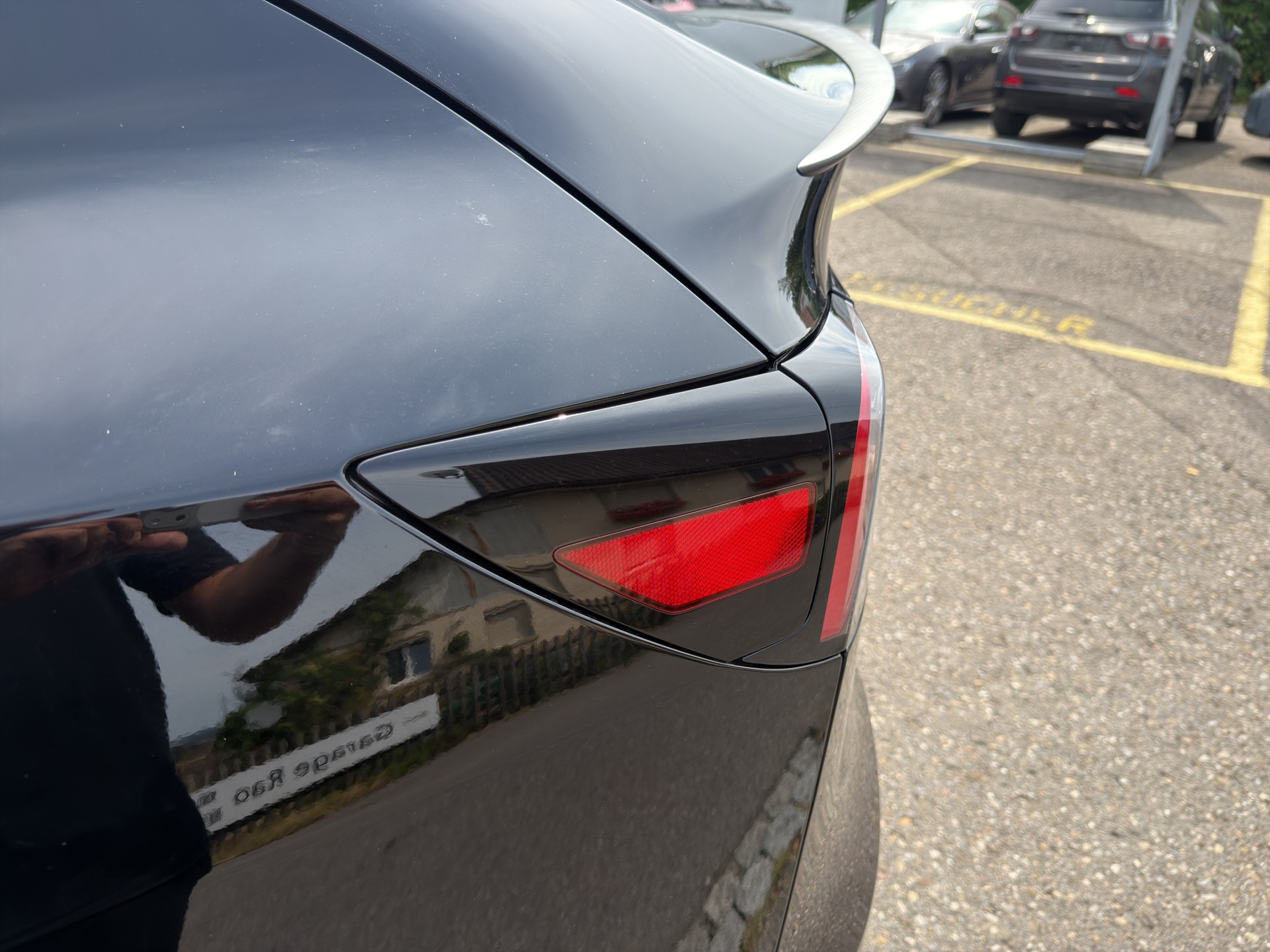 TESLA Model Y Performance D Premium White Interior SOC 95.5-image-38