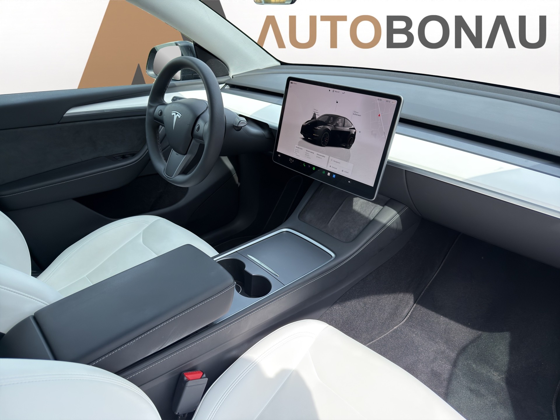TESLA Model Y Performance D Premium White Interior SOC 95.5-image-13