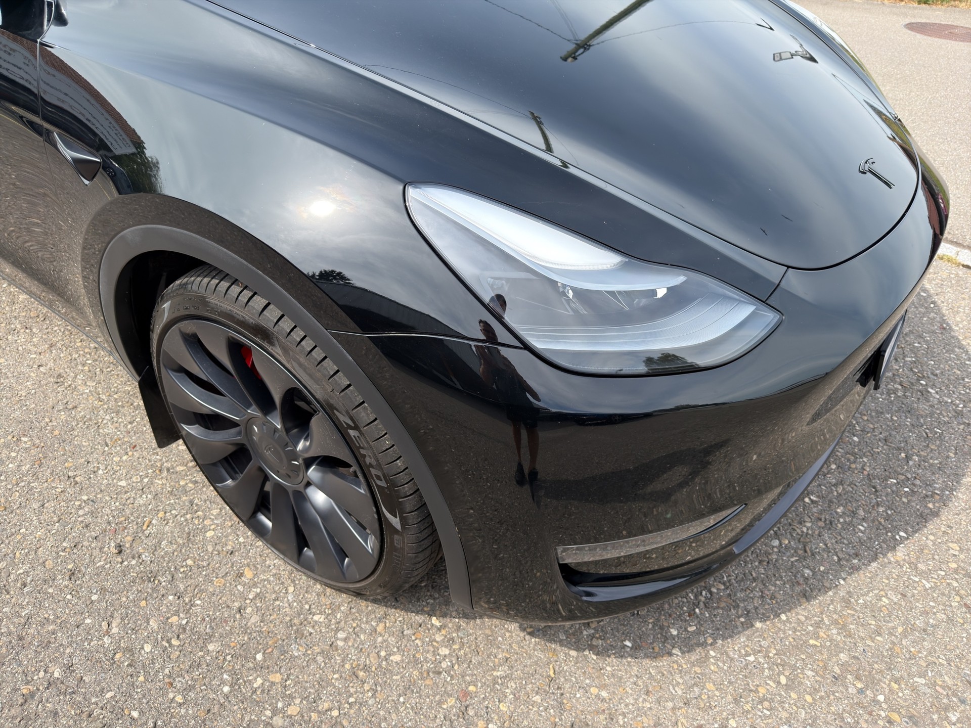 TESLA Model Y Performance D Premium White Interior SOC 95.5-image-46