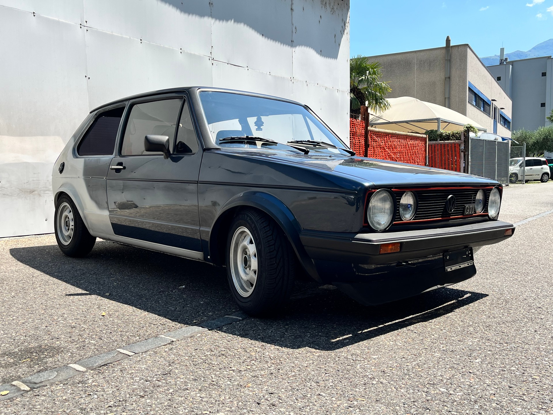 VW Golf 1800 GTI-image-1