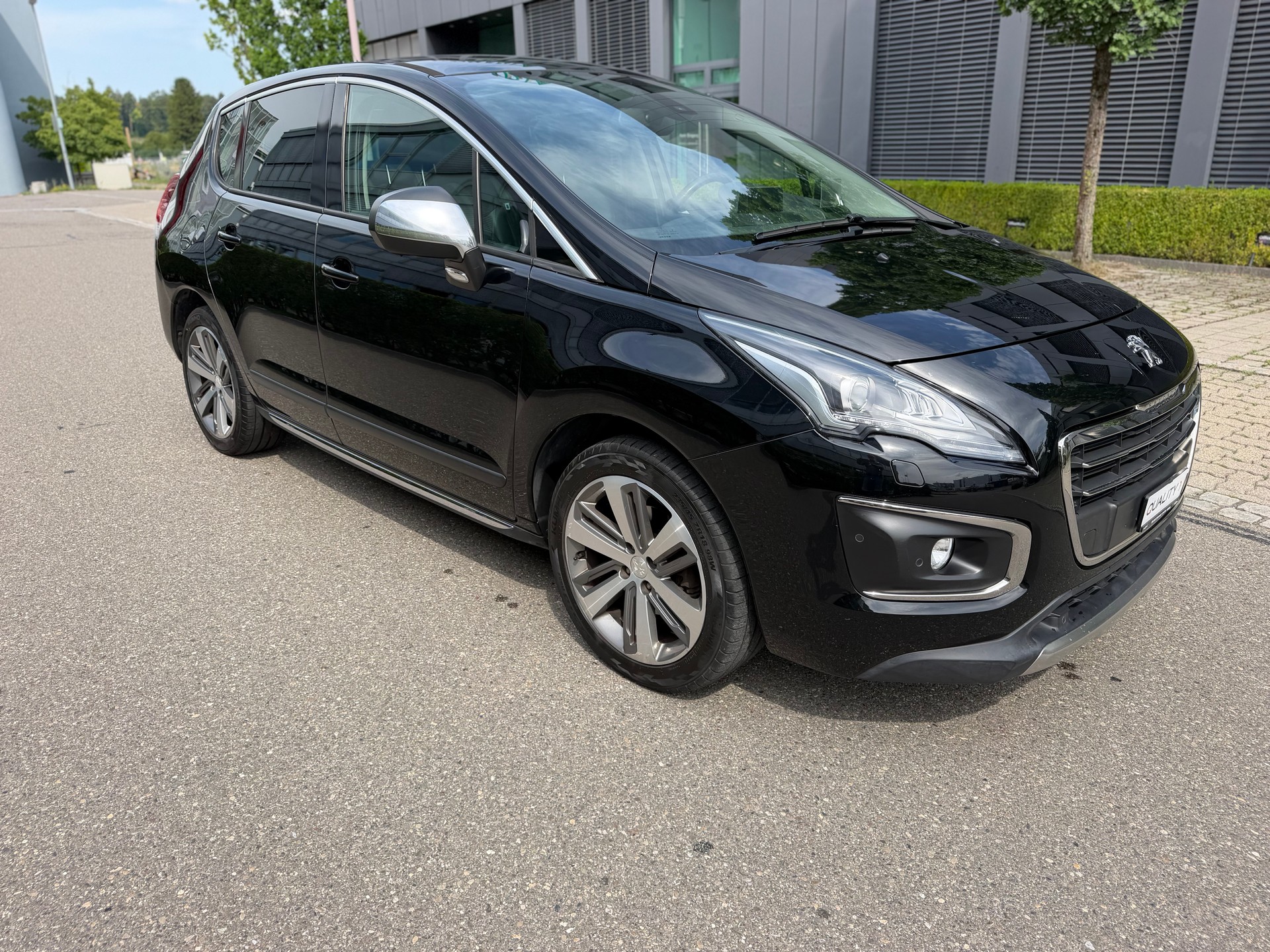 PEUGEOT 3008 2.0 HDI Style Tiptronic-image-2