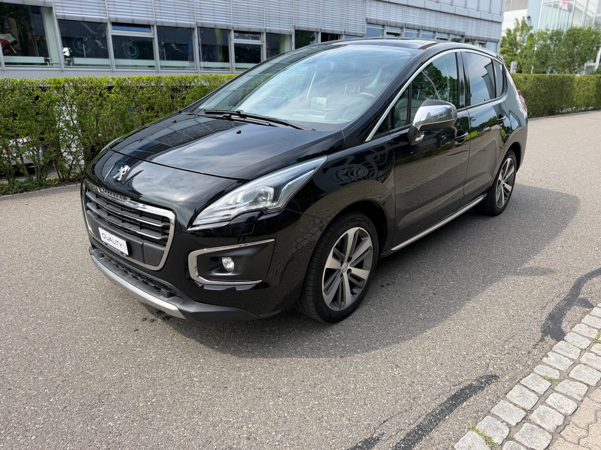 PEUGEOT 3008 2.0 HDI Style Tiptronic-image-0