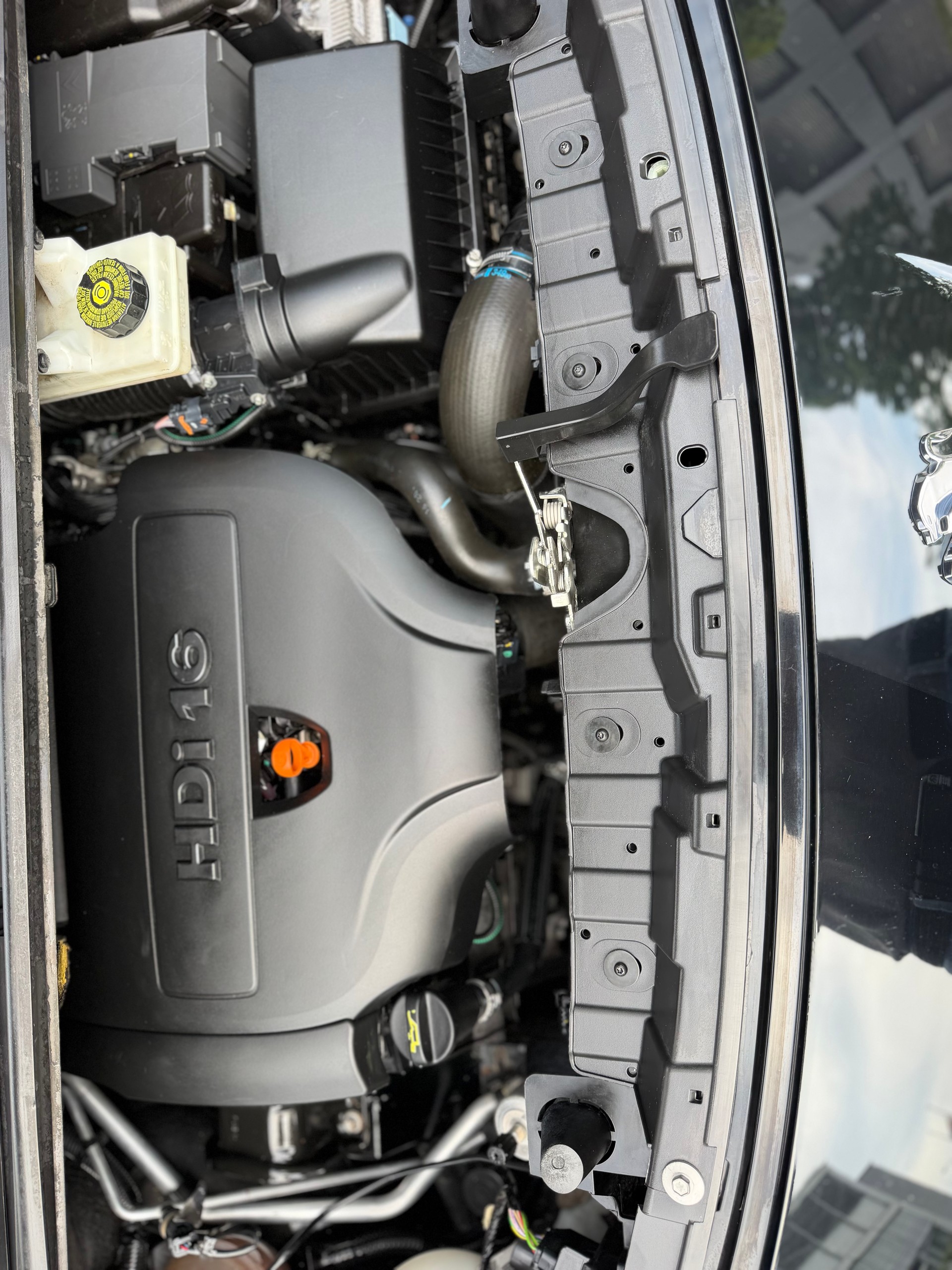 PEUGEOT 3008 2.0 HDI Style Tiptronic-image-21