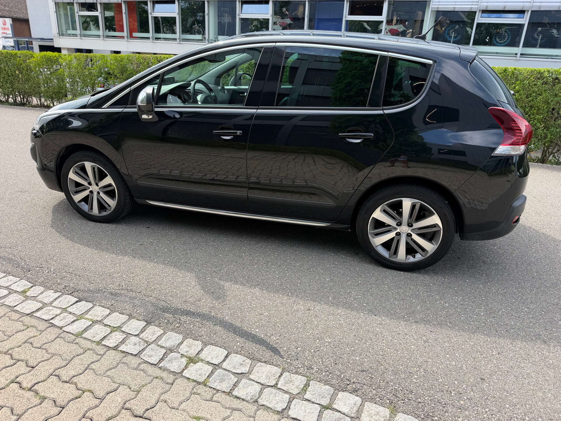 PEUGEOT 3008 2.0 HDI Style Tiptronic-image-7