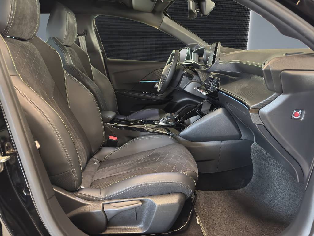 PEUGEOT 208 Elektrik GT Pack-image-10