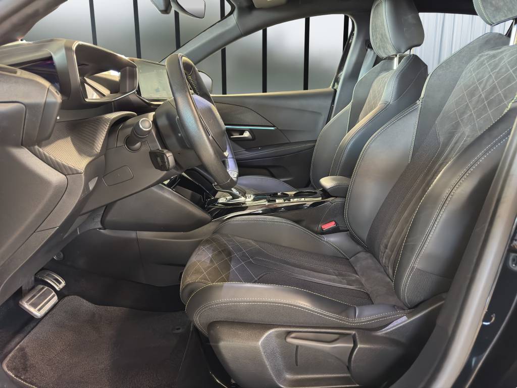PEUGEOT 208 Elektrik GT Pack-image-7