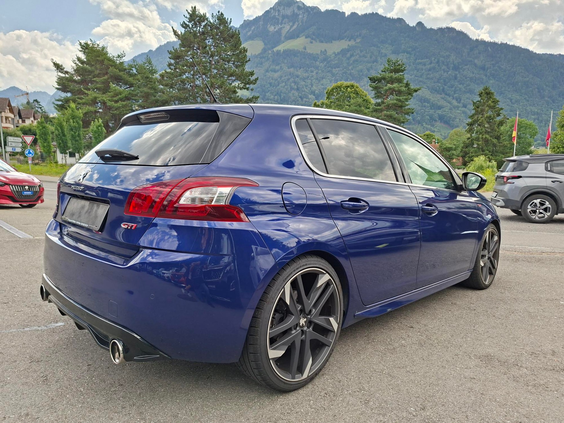 PEUGEOT 308 1.6 GTi-image-3