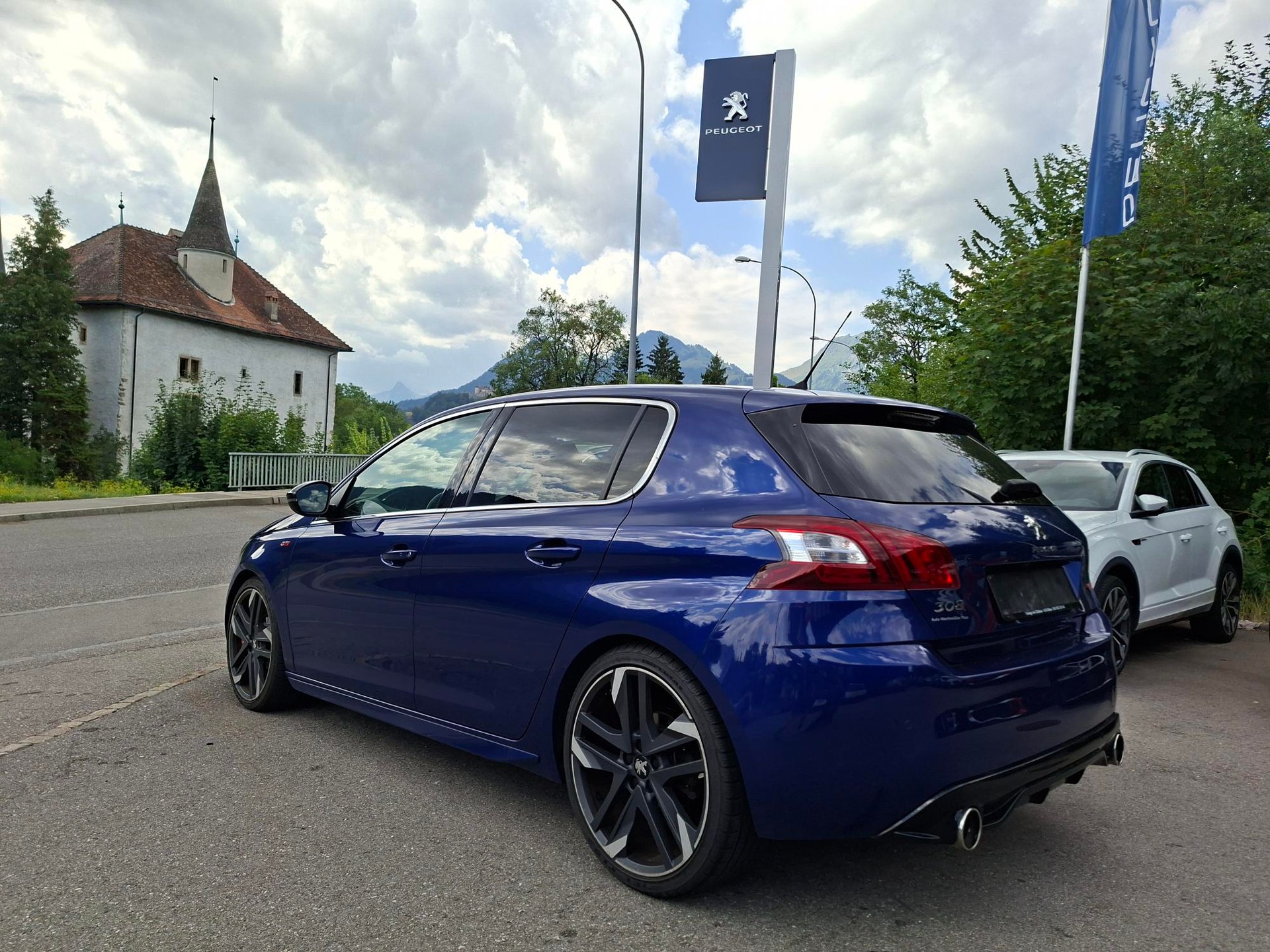 PEUGEOT 308 1.6 GTi-image-1
