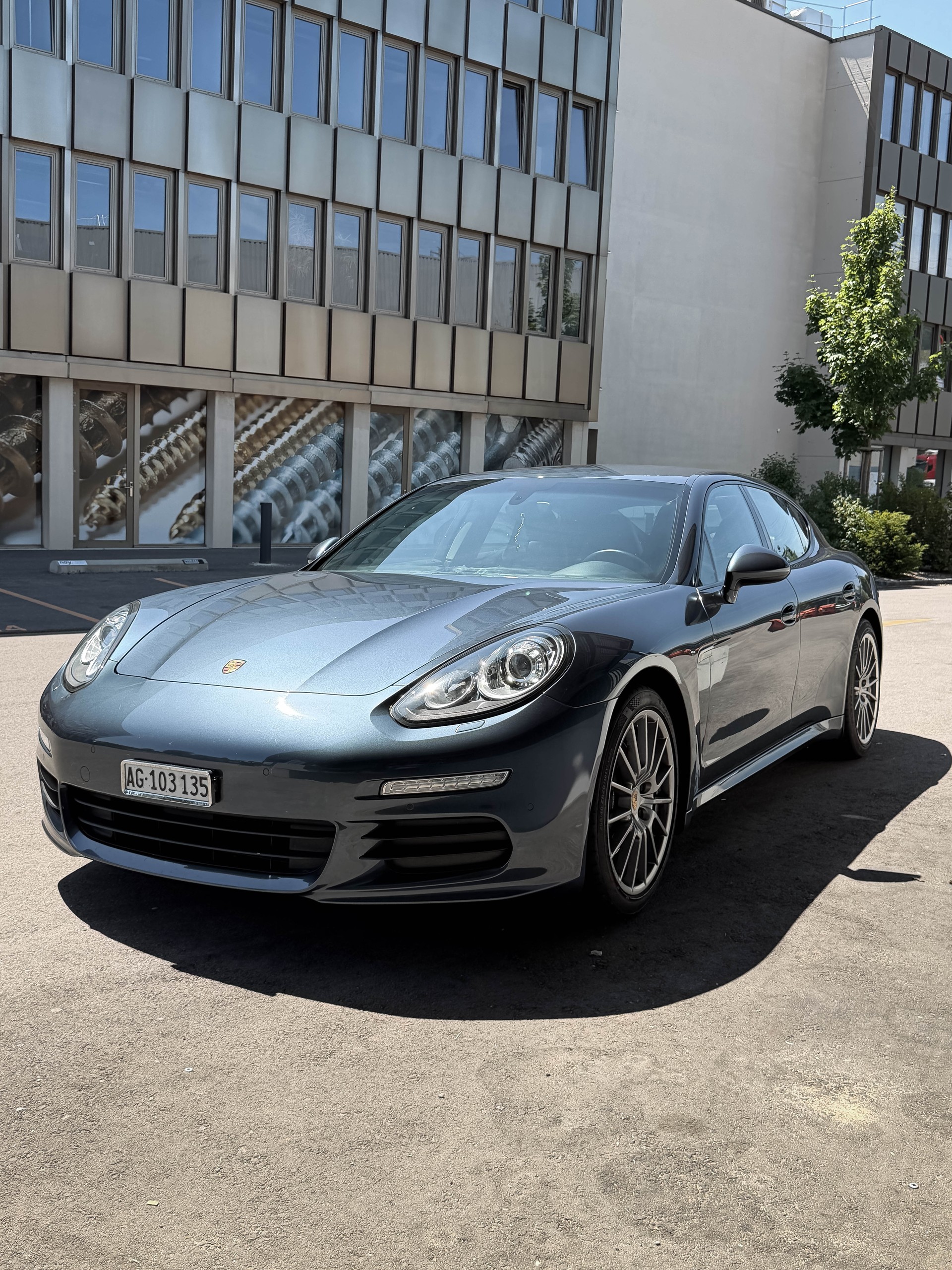 PORSCHE PANAMERA-image-0