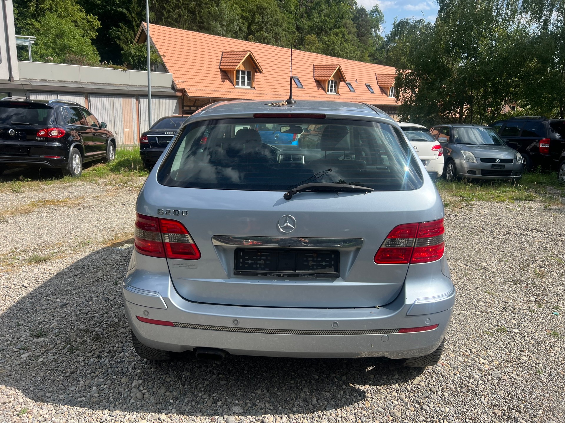 MERCEDES-BENZ B 200-image-5