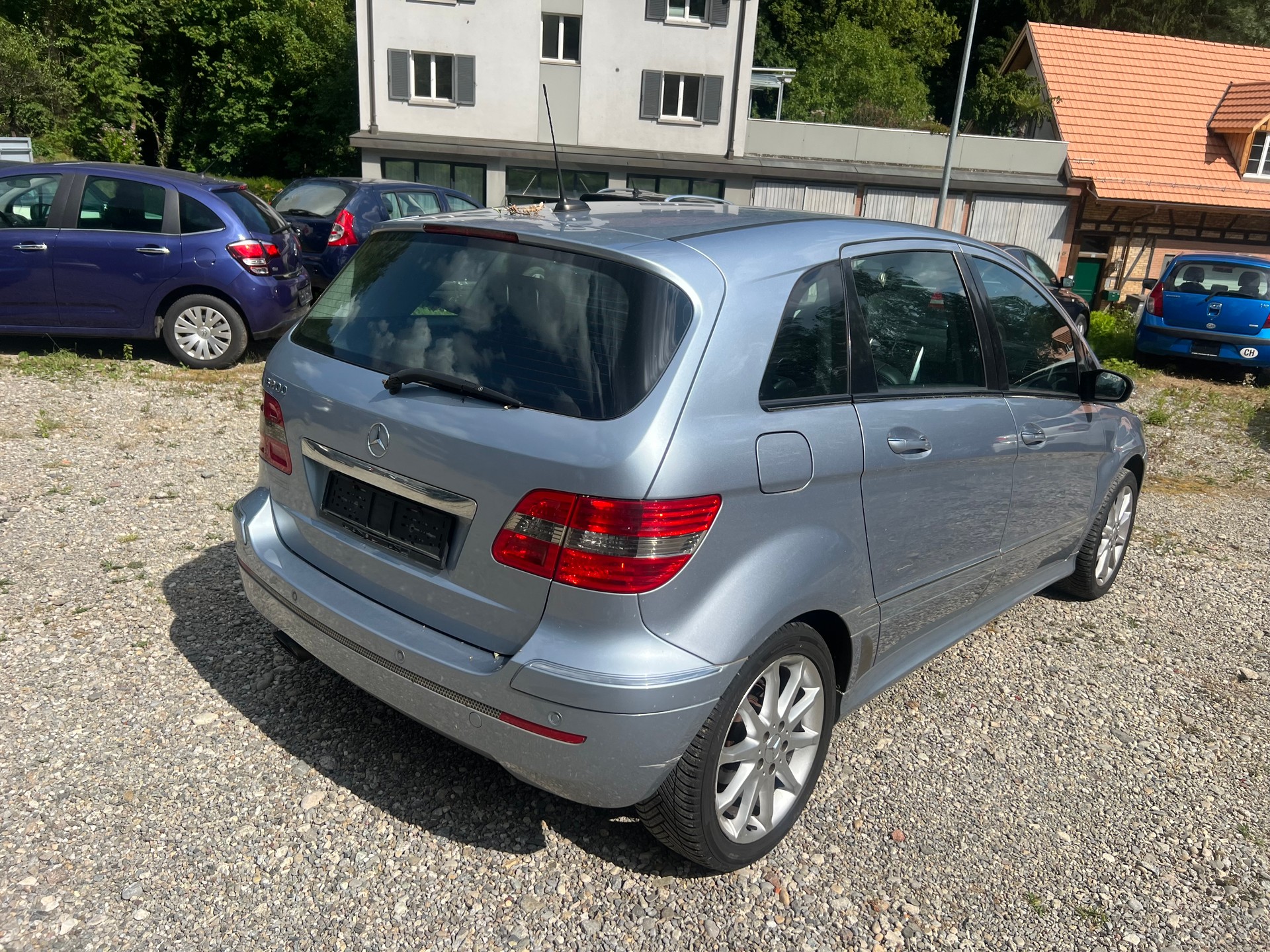 MERCEDES-BENZ B 200-image-4