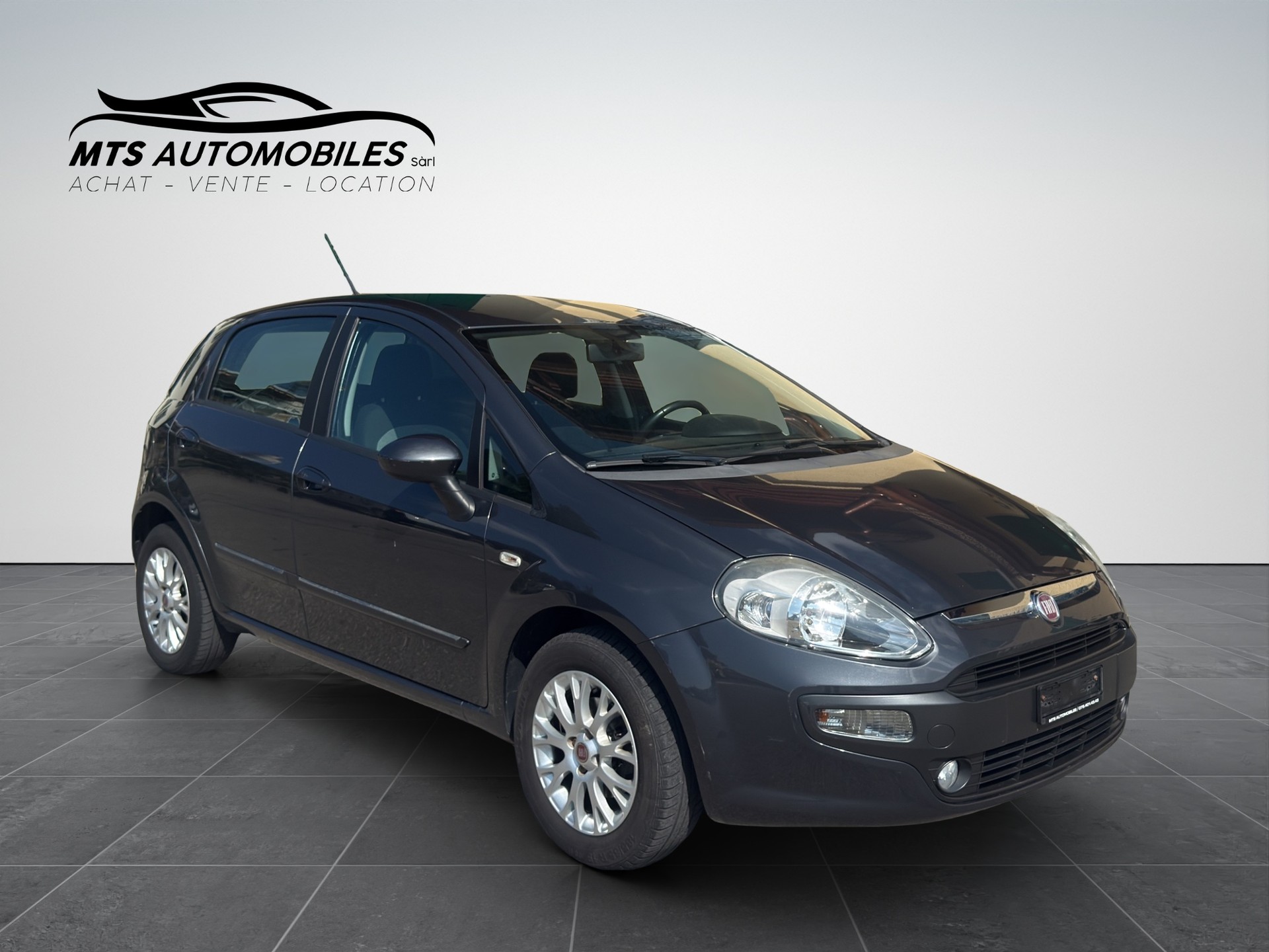 FIAT Punto 1.4 Evo-image-7