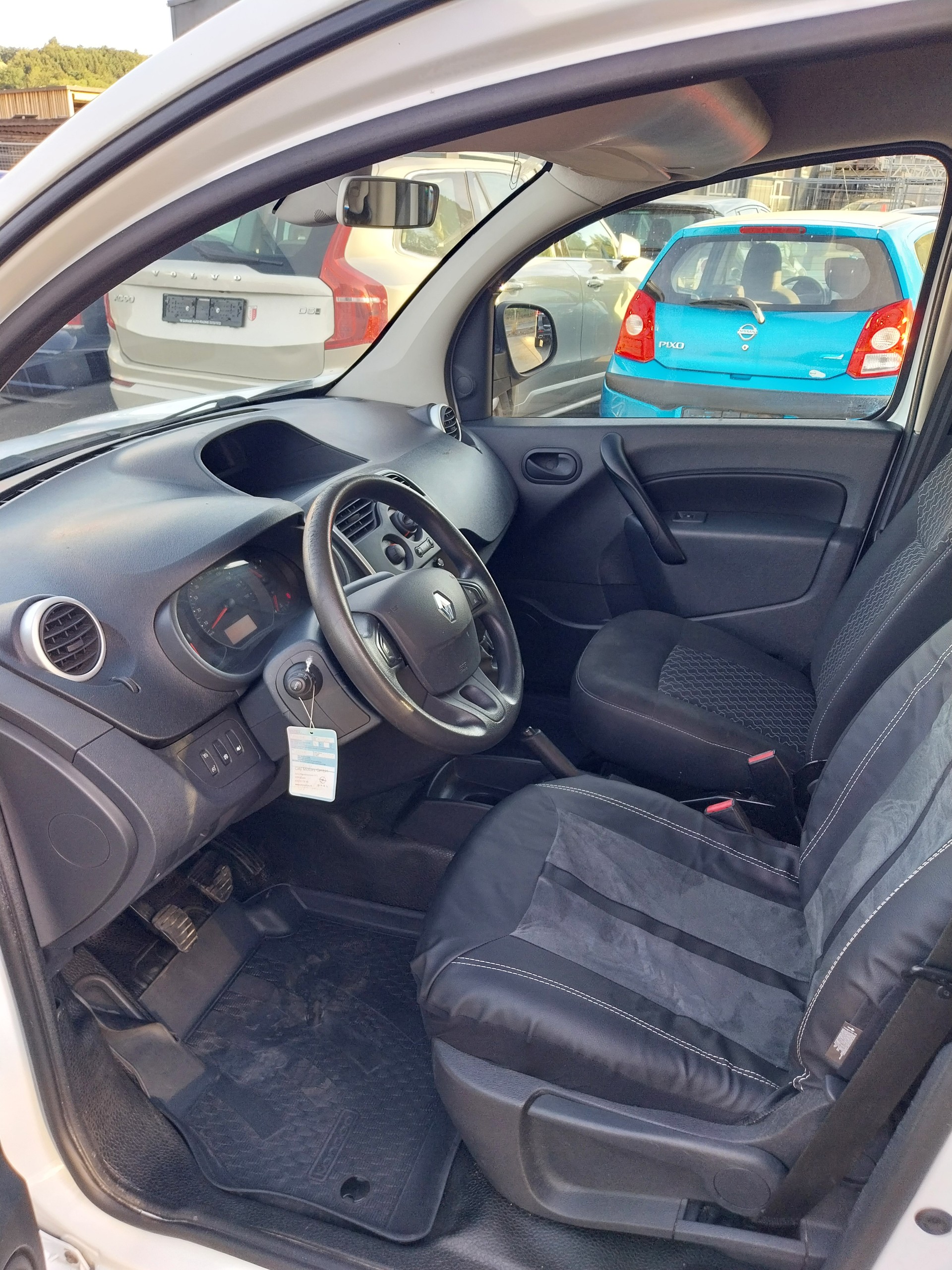 RENAULT Kangoo Medium dCi 90 ENERGY Access-image-9
