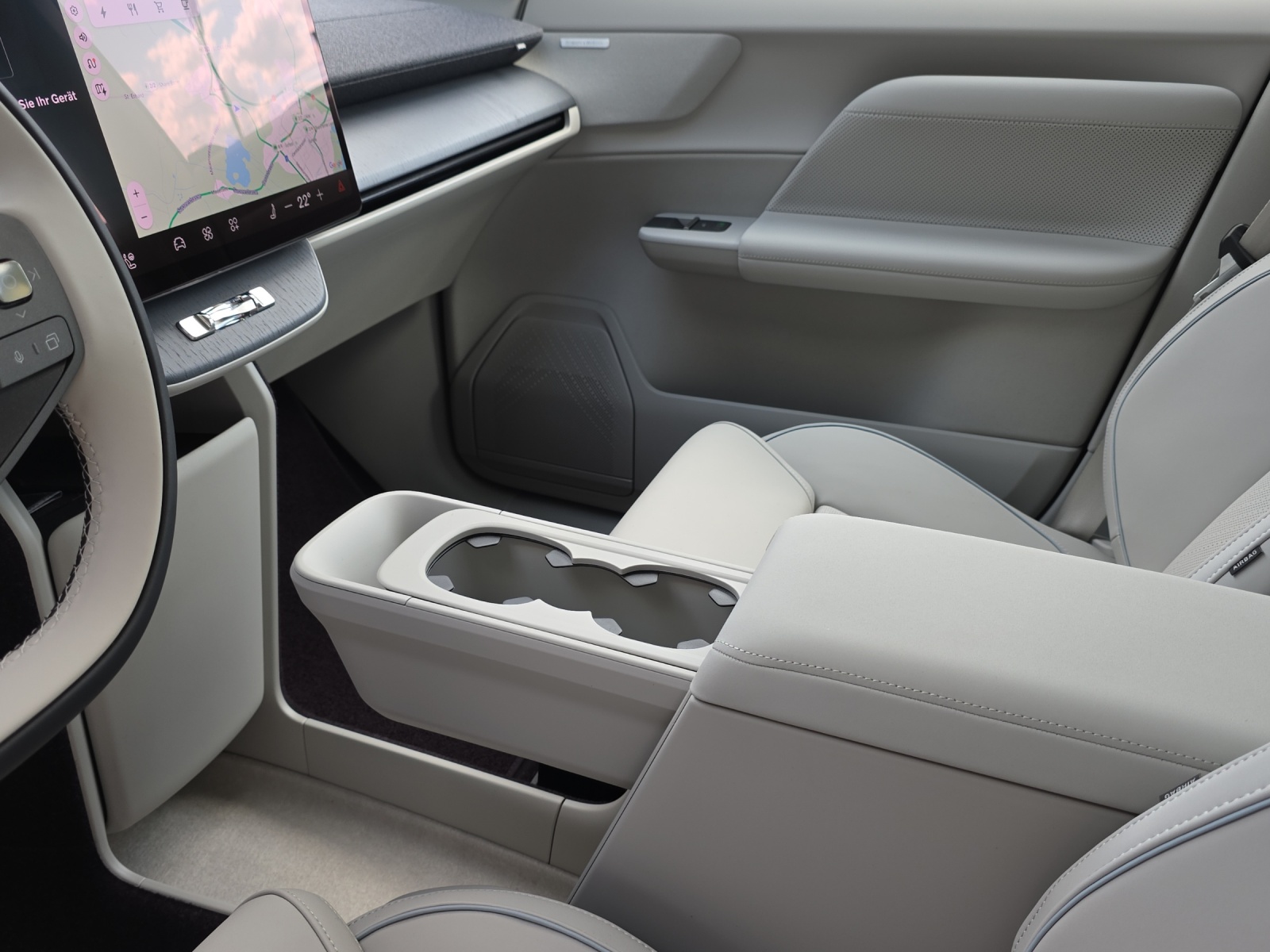 VOLVO EX60 Twin Ultra AWD-image-19