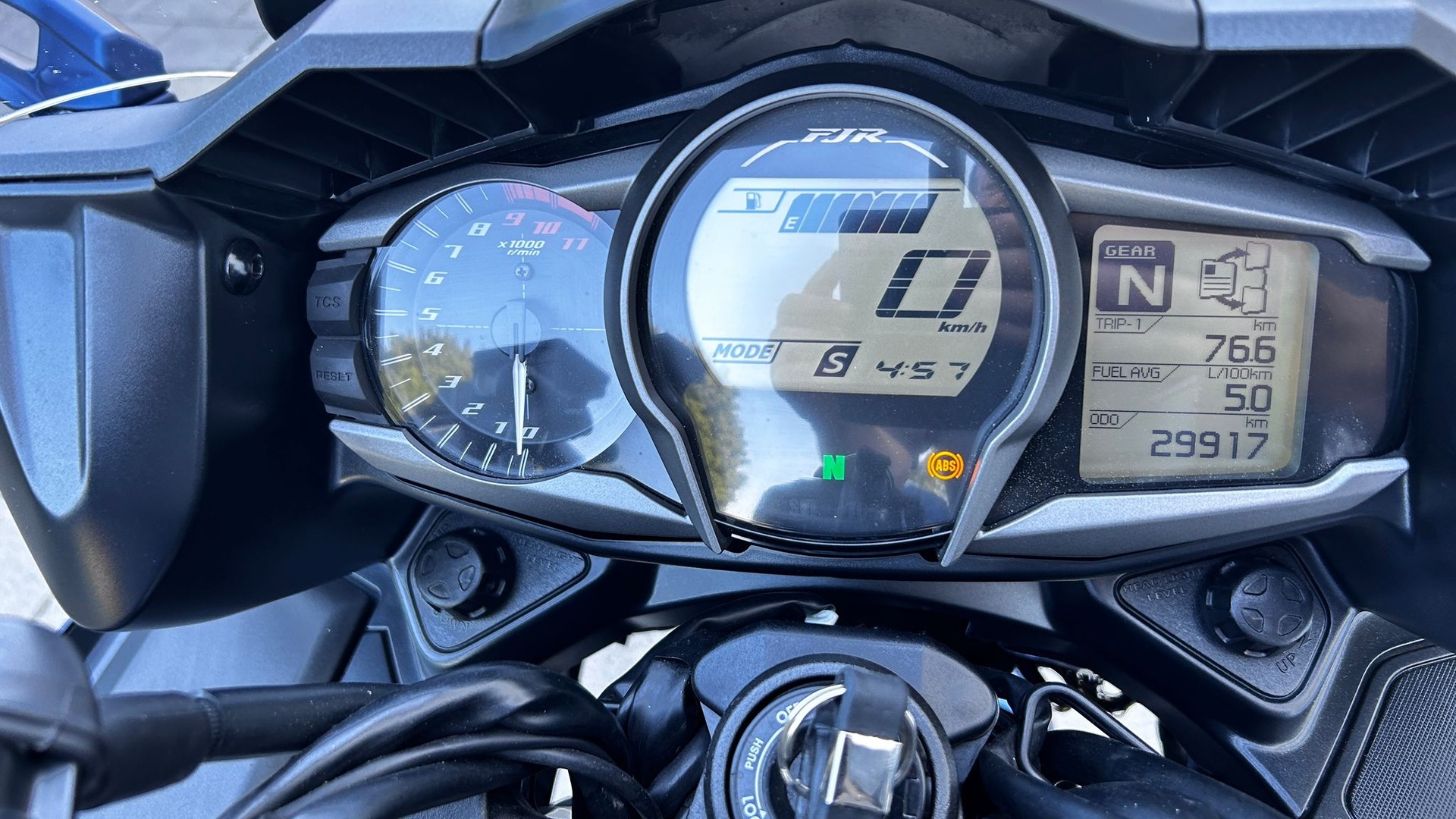 YAMAHA FJR 1300 AE ABS-image-4