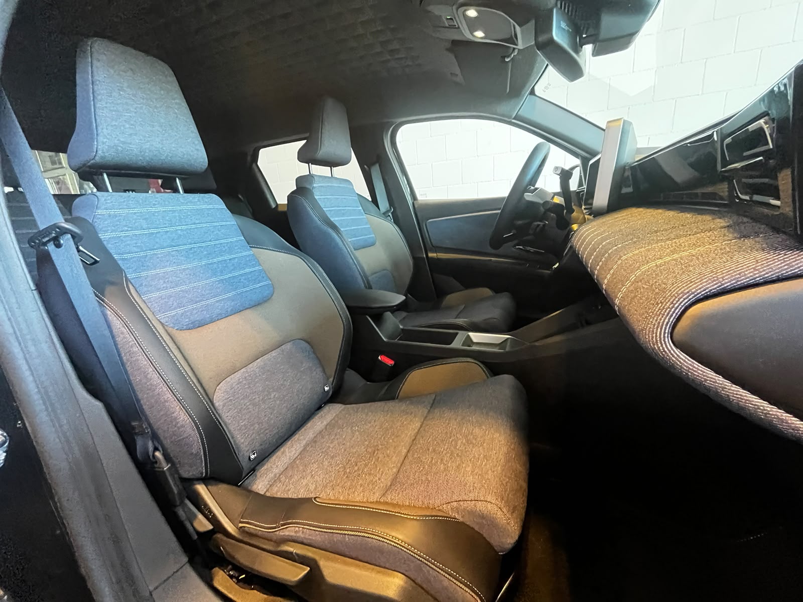 RENAULT R5 E-Tech Comfort Range 52 kWh Techno-image-17