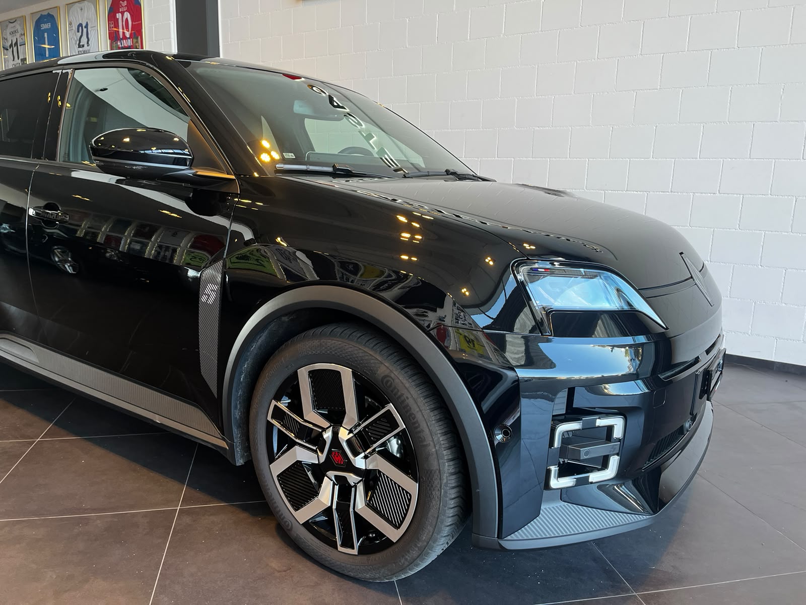 RENAULT R5 E-Tech Comfort Range 52 kWh Techno-image-1