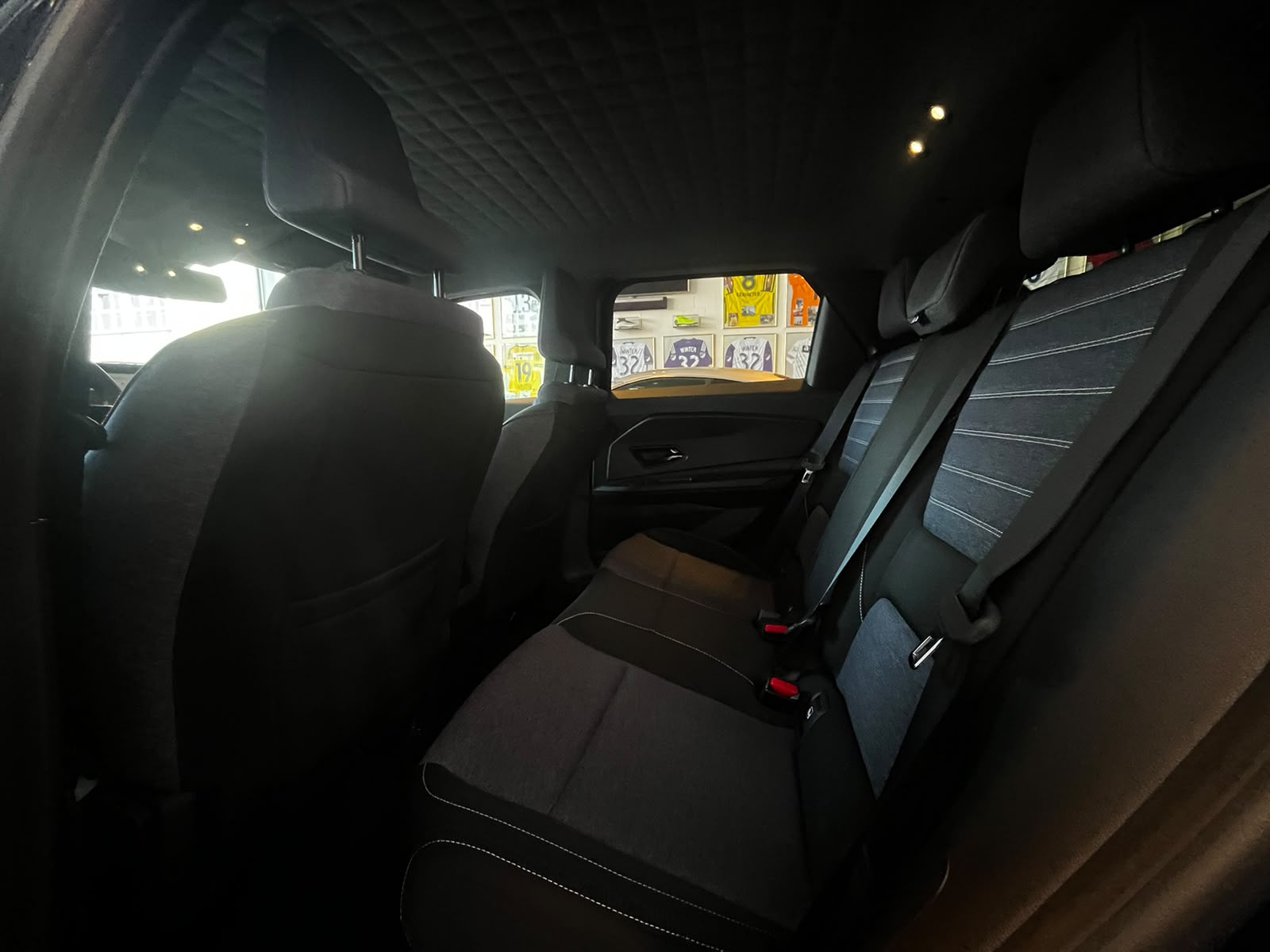 RENAULT R5 E-Tech Comfort Range 52 kWh Techno-image-14