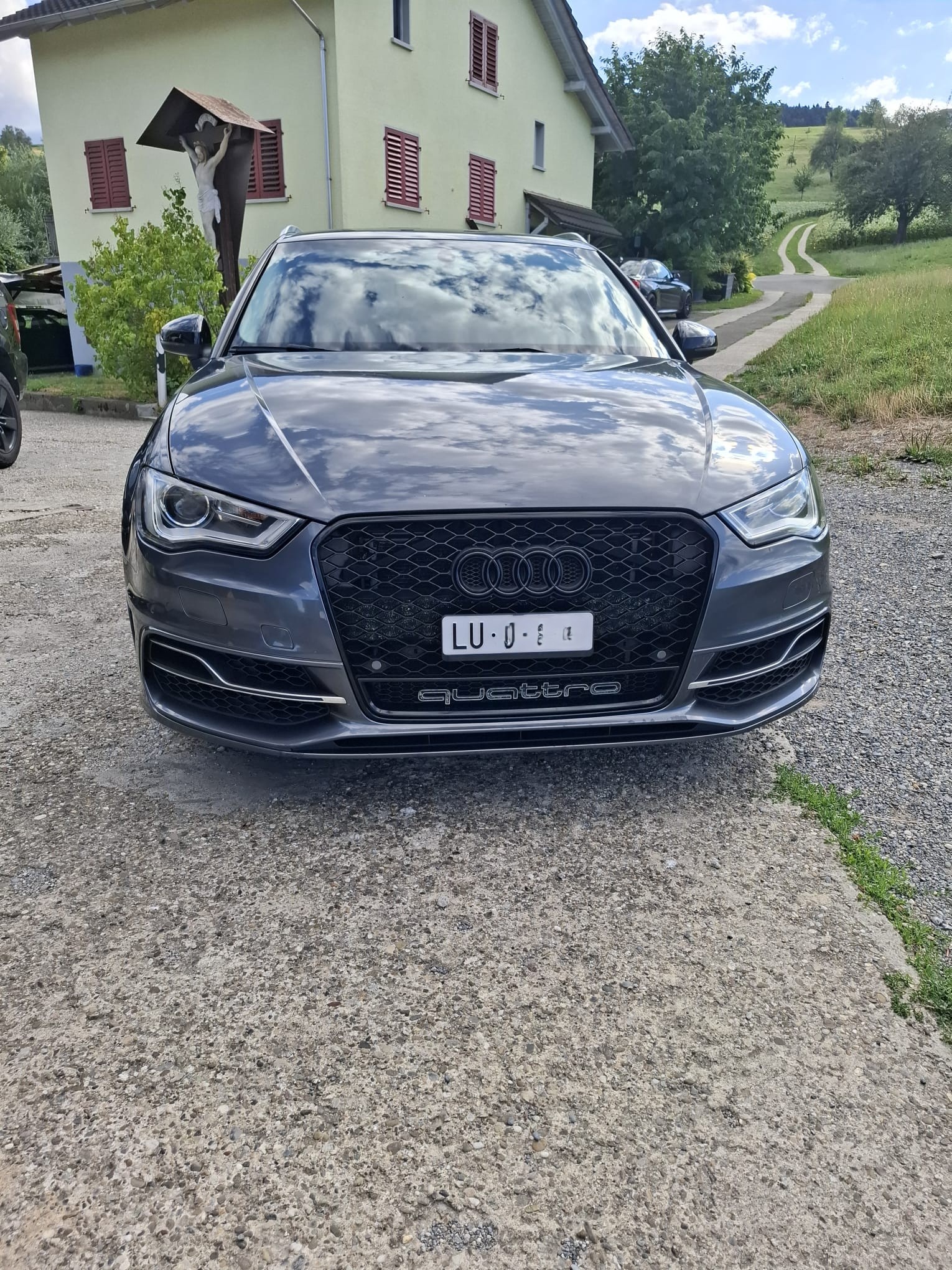 AUDI 2.0 T FSI quattro S-Tronic-image-4