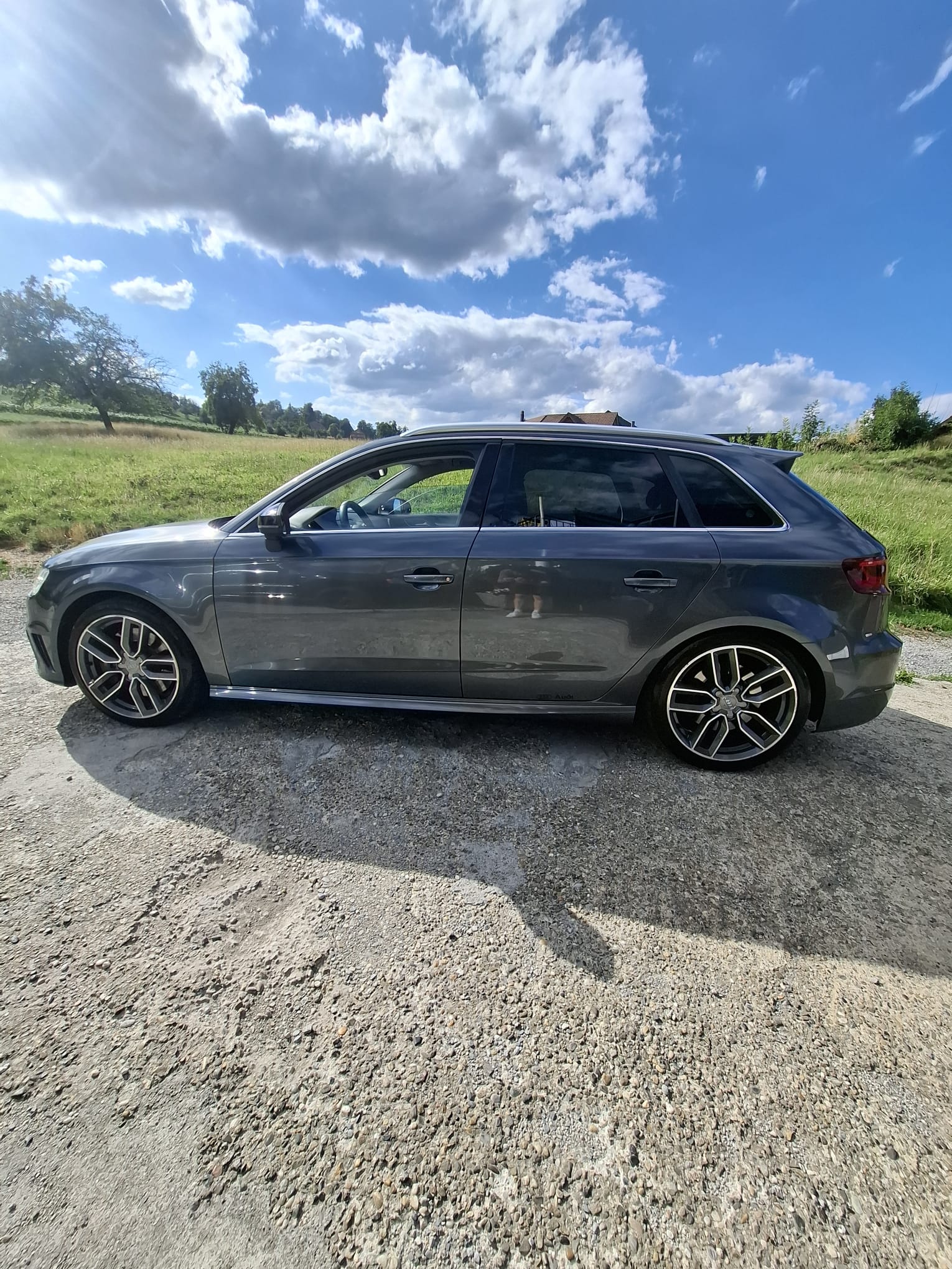 AUDI 2.0 T FSI quattro S-Tronic-image-2