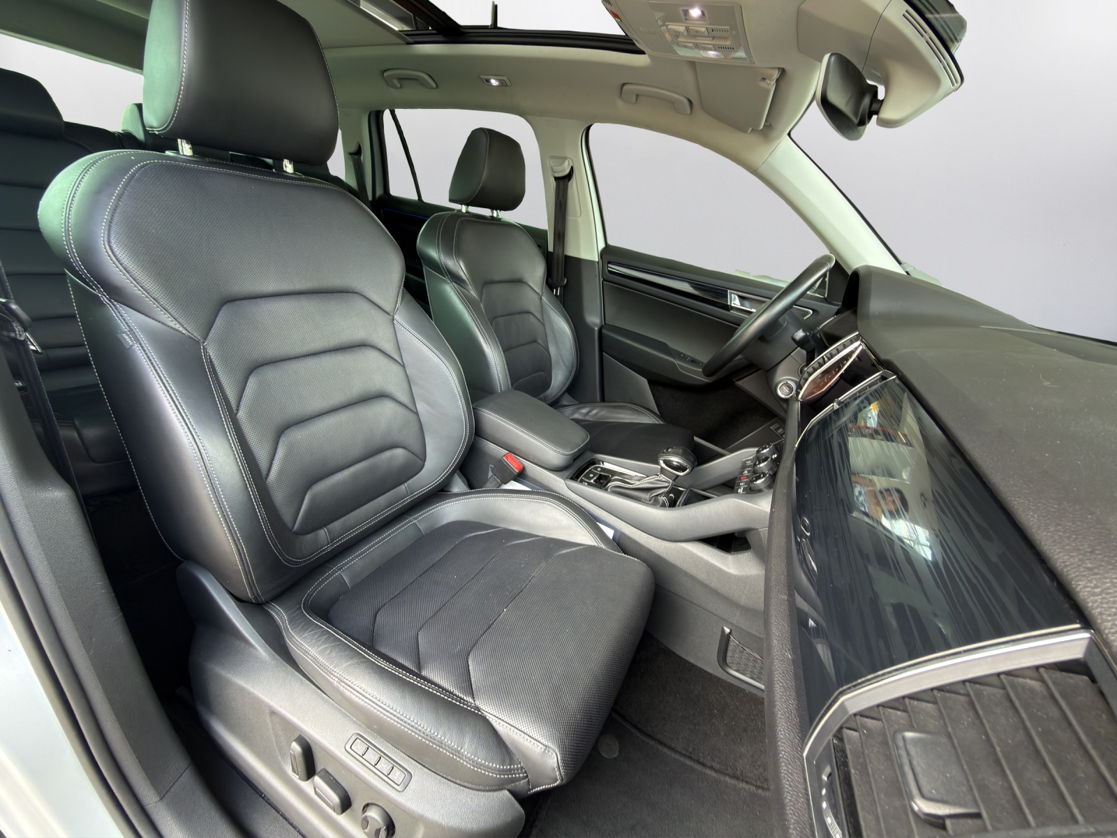 SKODA Kodiaq 2.0 TDI CR Style 4x4 DSG-image-9
