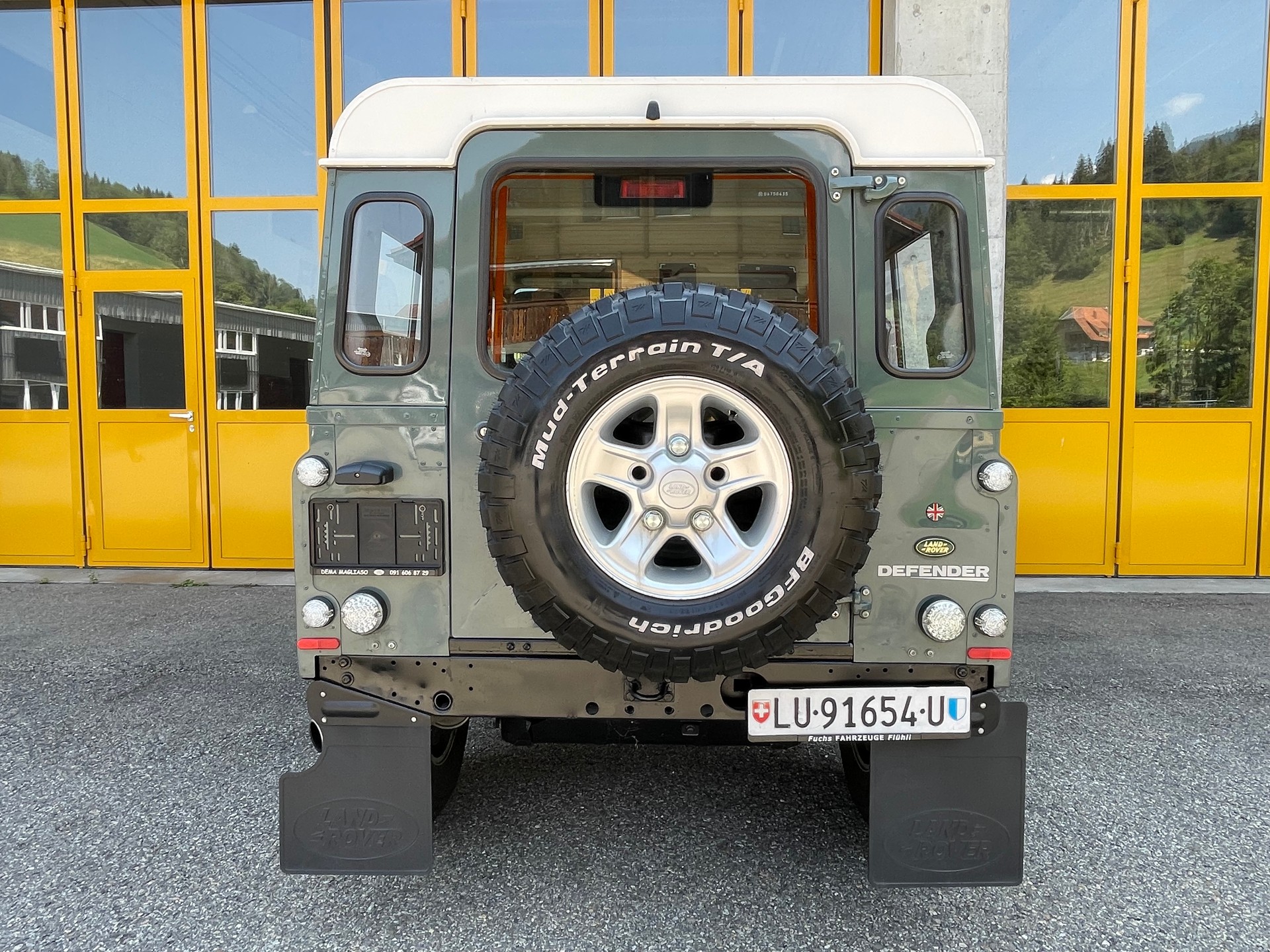 LAND ROVER Defender 90 SW 2.4Tdc-image-5