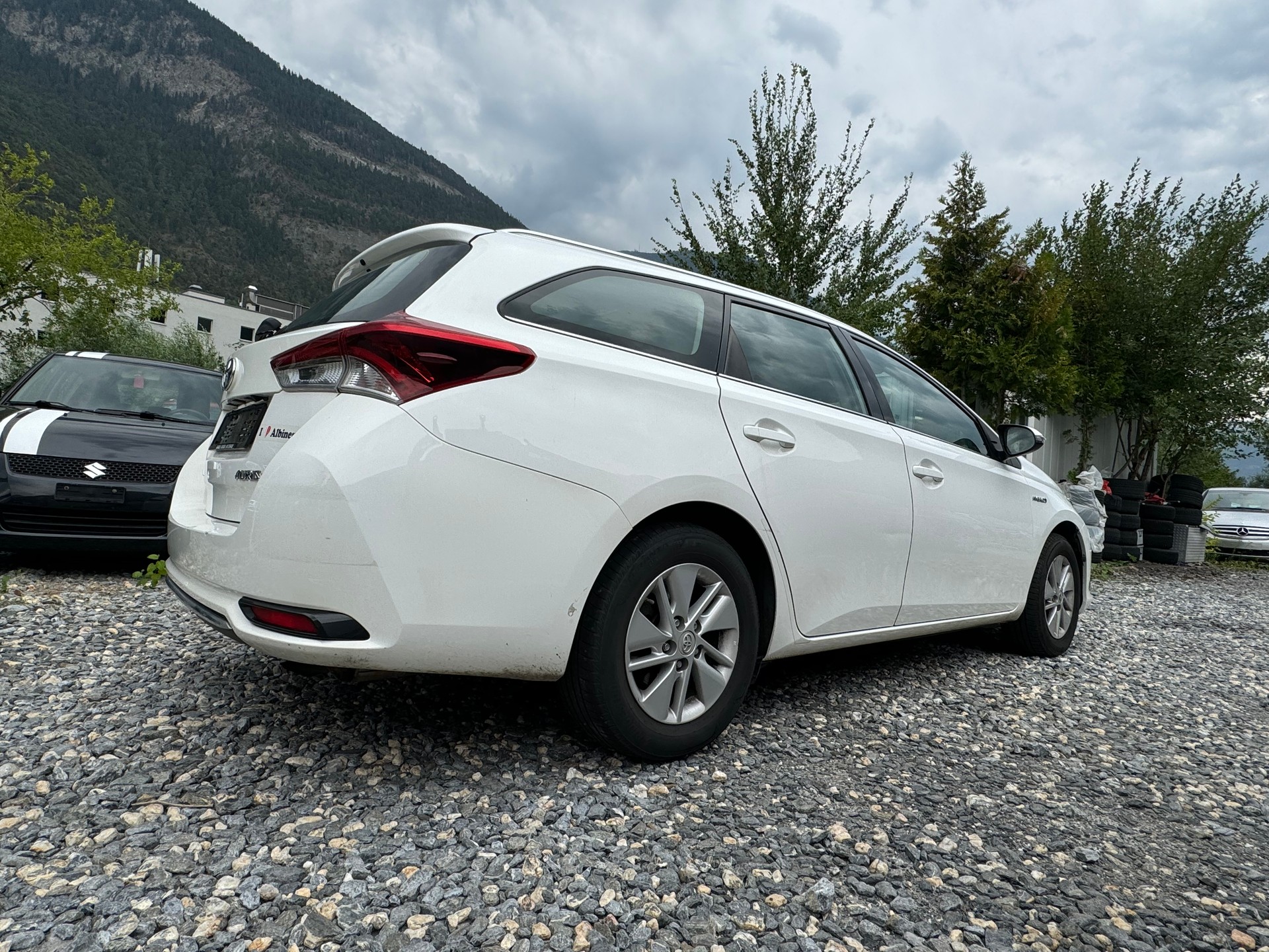 TOYOTA Auris Touring Sports 1.8 HSD Sol e-CVT-image-7