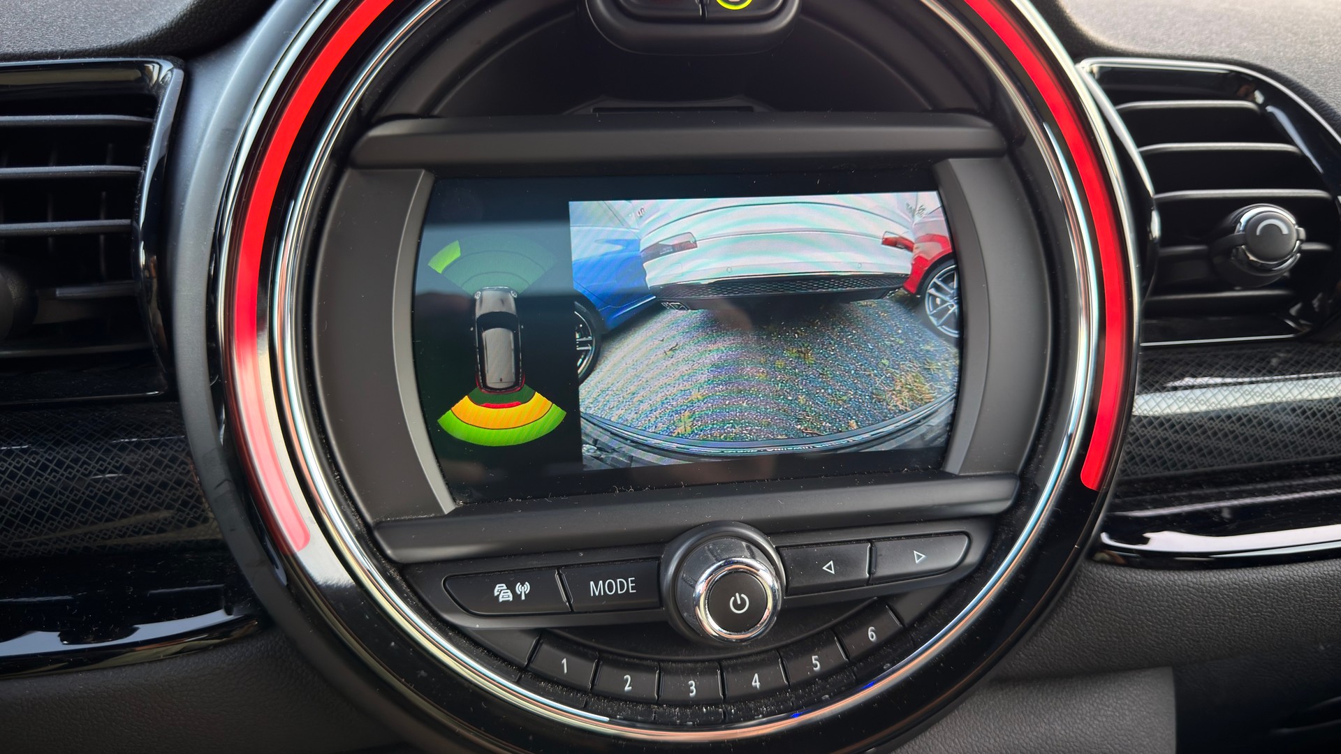 MINI Clubman Cooper John Cooper Works ALL4 Steptronic-image-11